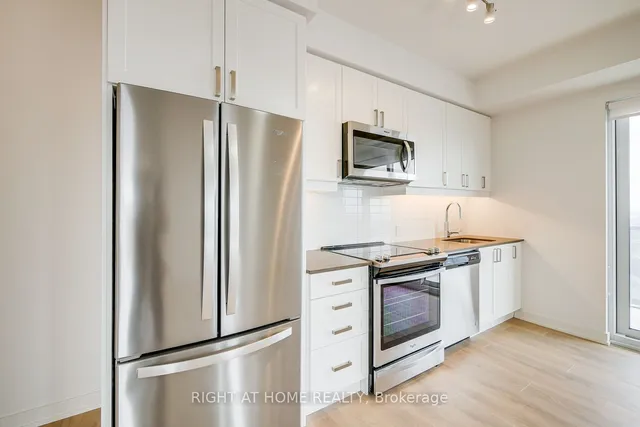 Additional image 17 of 8 Nahani Way Unit 2121
