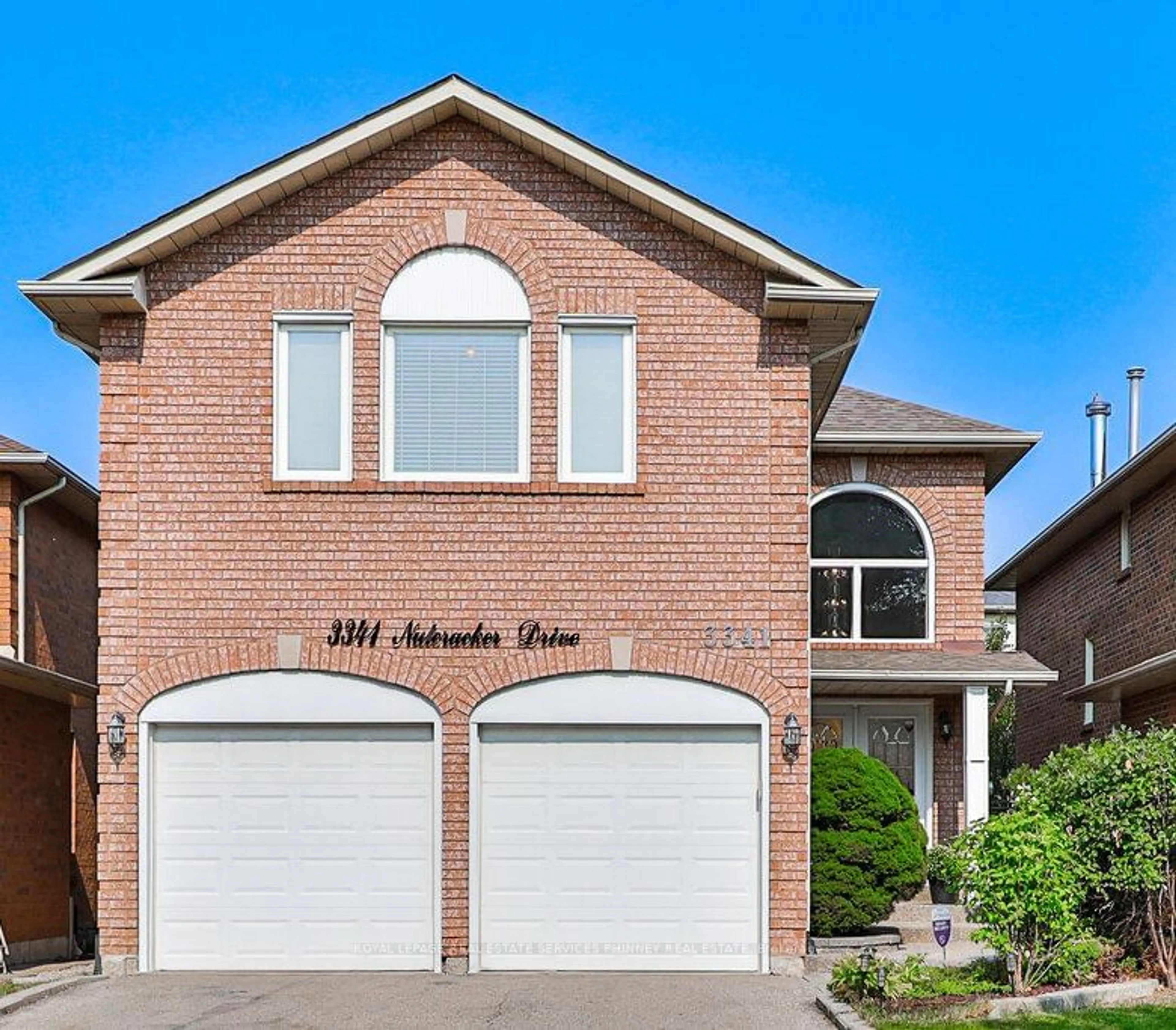 Home with brick exterior material for 3341 Nutcracker Dr, Mississauga Ontario L5N 6E6