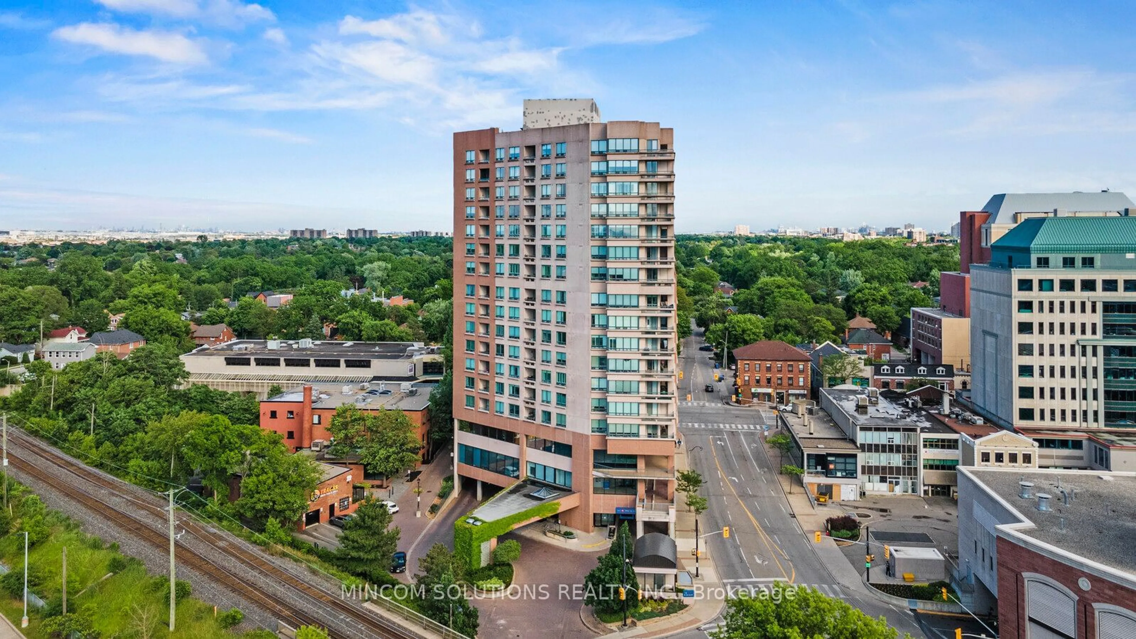 A pic from exterior of the house or condo, the front or back of building for 1 Belvedere Crt #1201, Brampton Ontario L6V 4M6