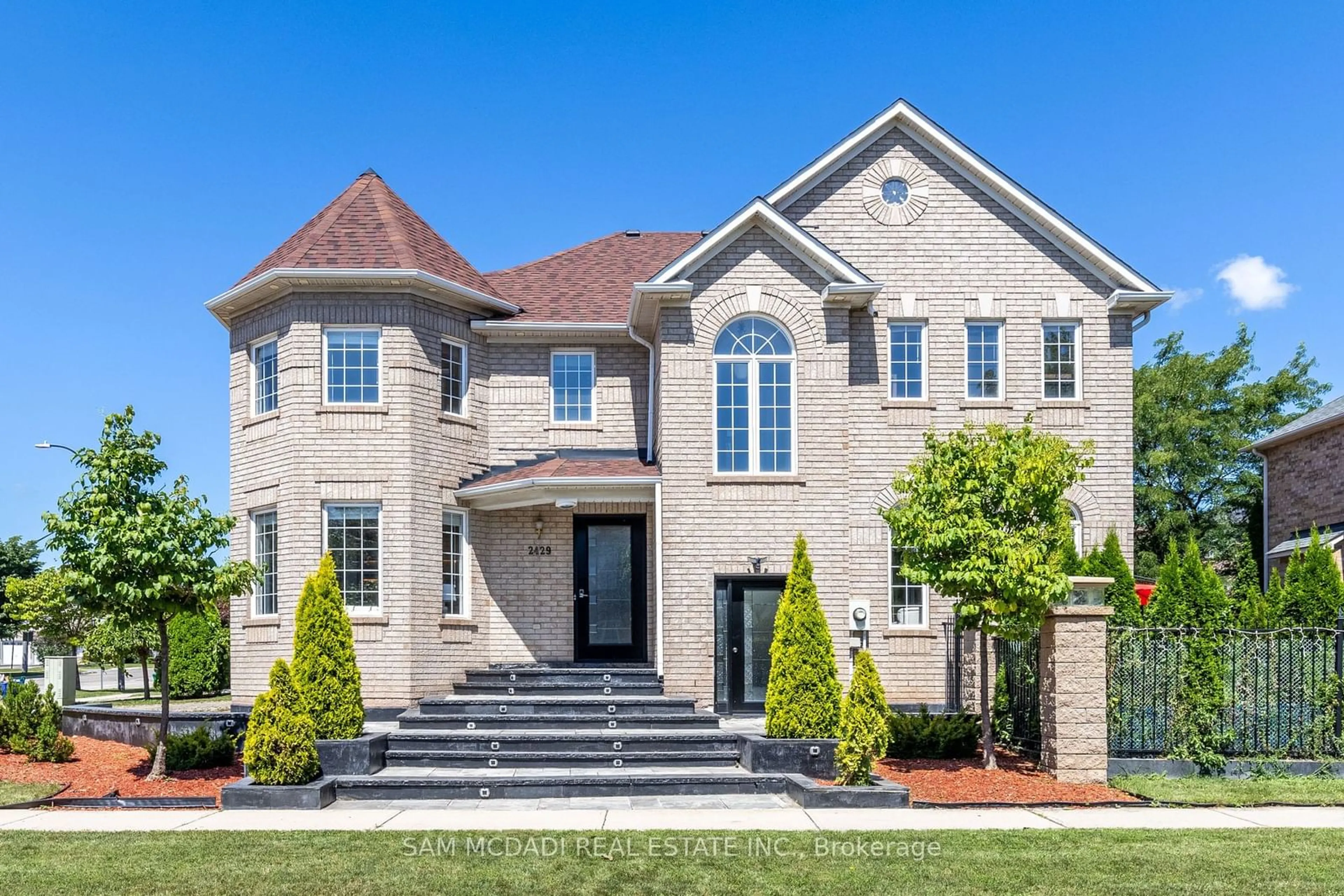 Home with brick exterior material for 2429 Aztec Gate, Oakville Ontario L6M 4X2