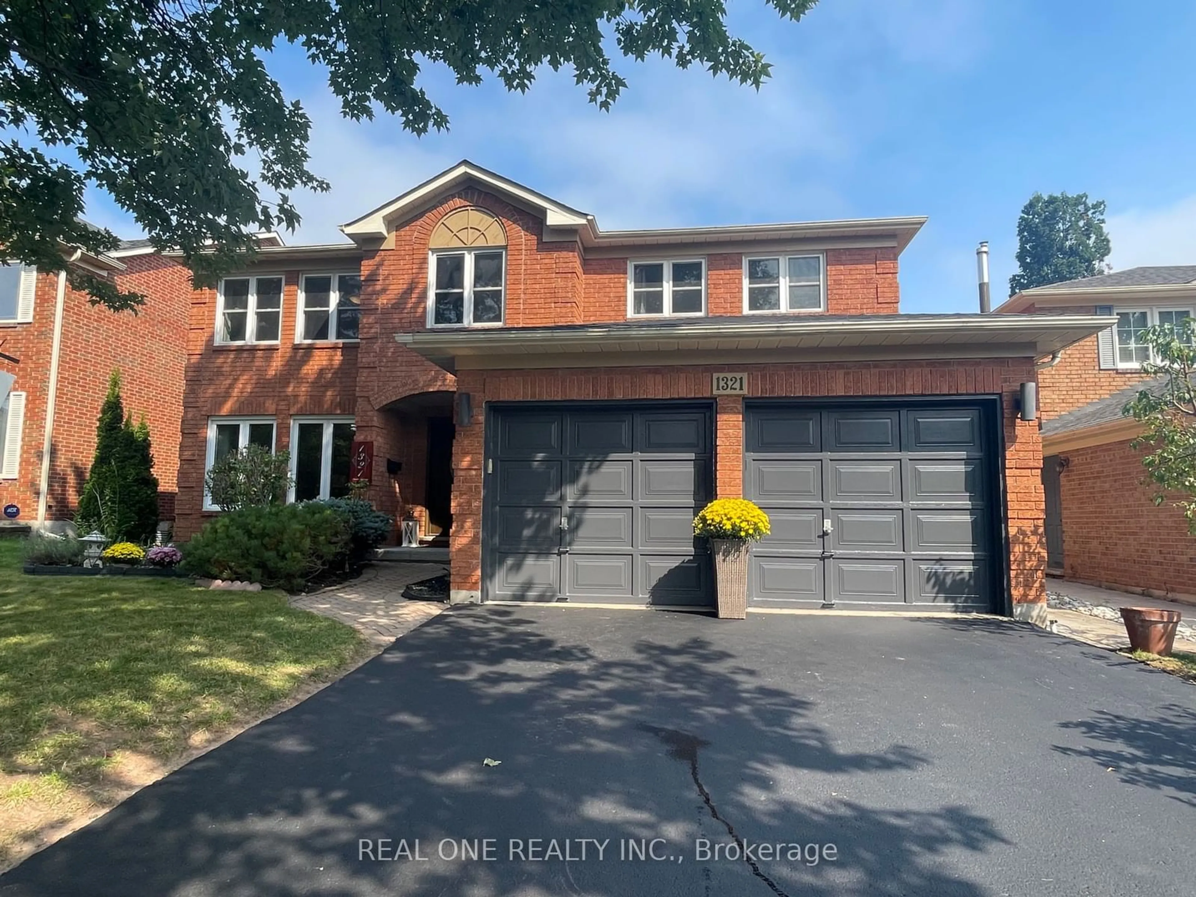 Home with brick exterior material for 1321 Monks Passage, Oakville Ontario L6M 1K6