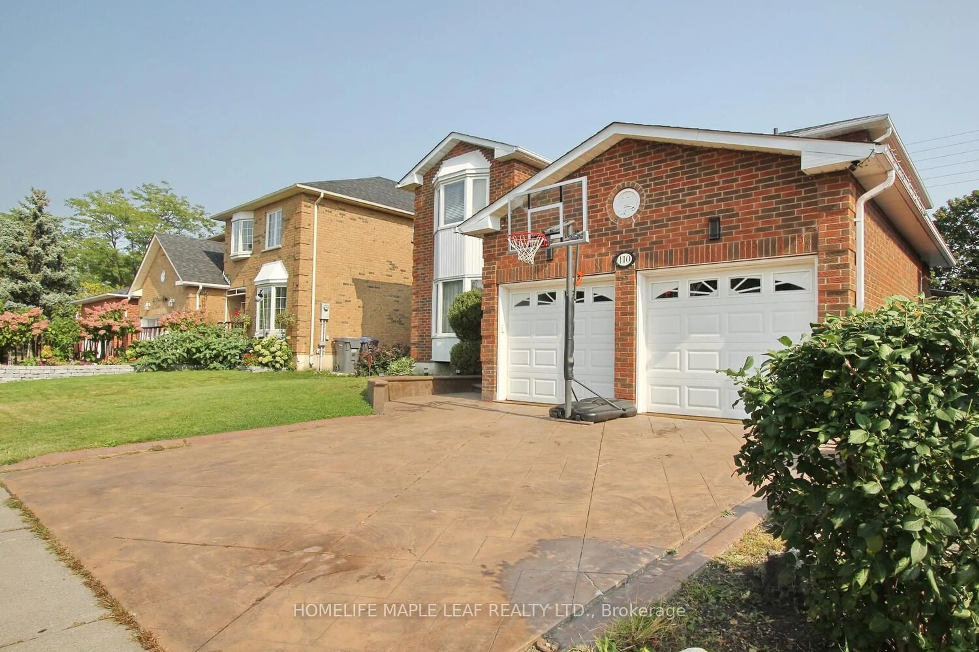 Frontside or backside of a home, the street view for 110 CORKETT Dr, Brampton Ontario L6X 3E6