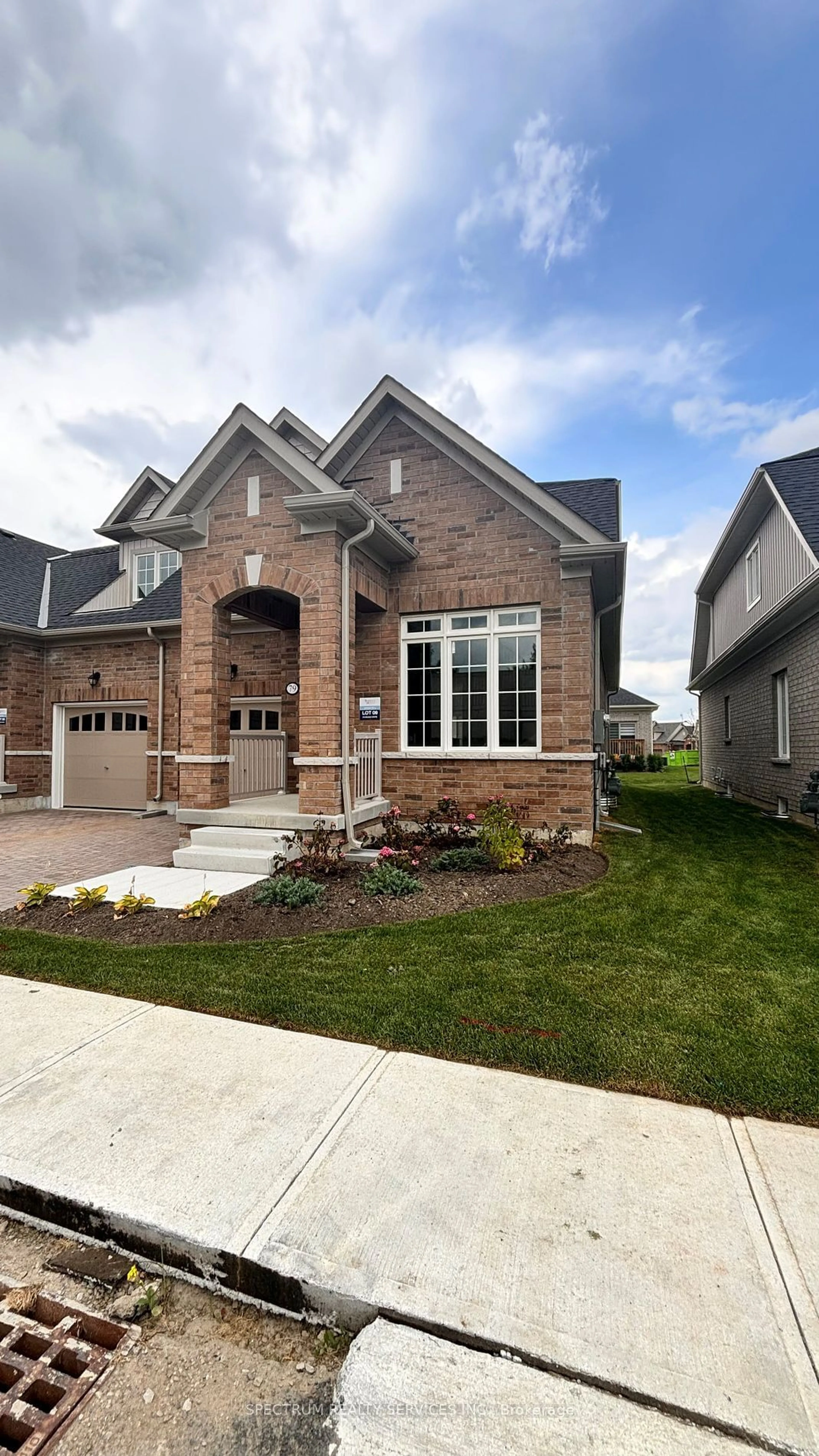 Home with brick exterior material for 79 Muzzo Dr, Brampton Ontario L6R 3Y4