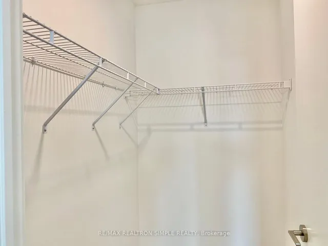 Additional property image - 1100 Sheppard Ave Unit 322