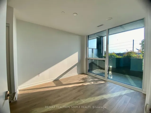 Additional property image - 1100 Sheppard Ave Unit 322
