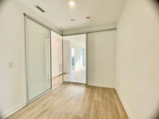Additional property image - 1100 Sheppard Ave Unit 322