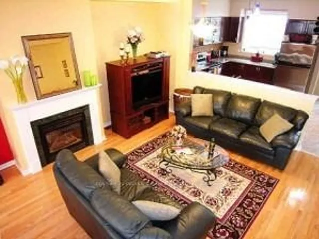 Additional property image - 561 Oxford St
