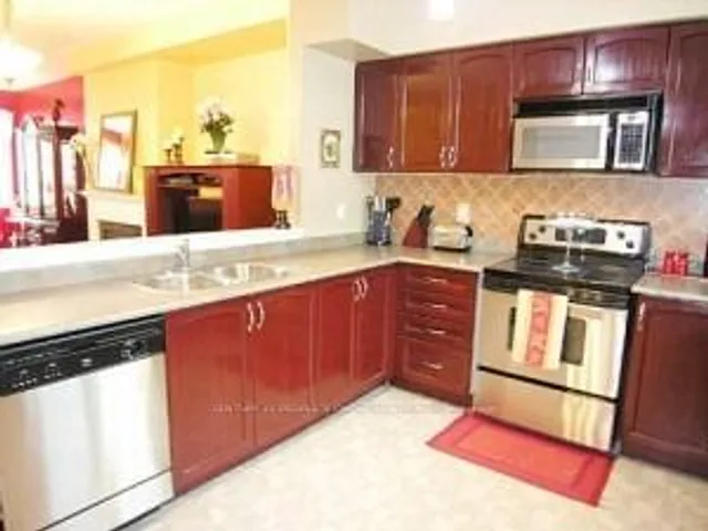 Additional property image - 561 Oxford St