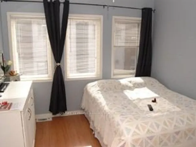 Additional property image - 561 Oxford St