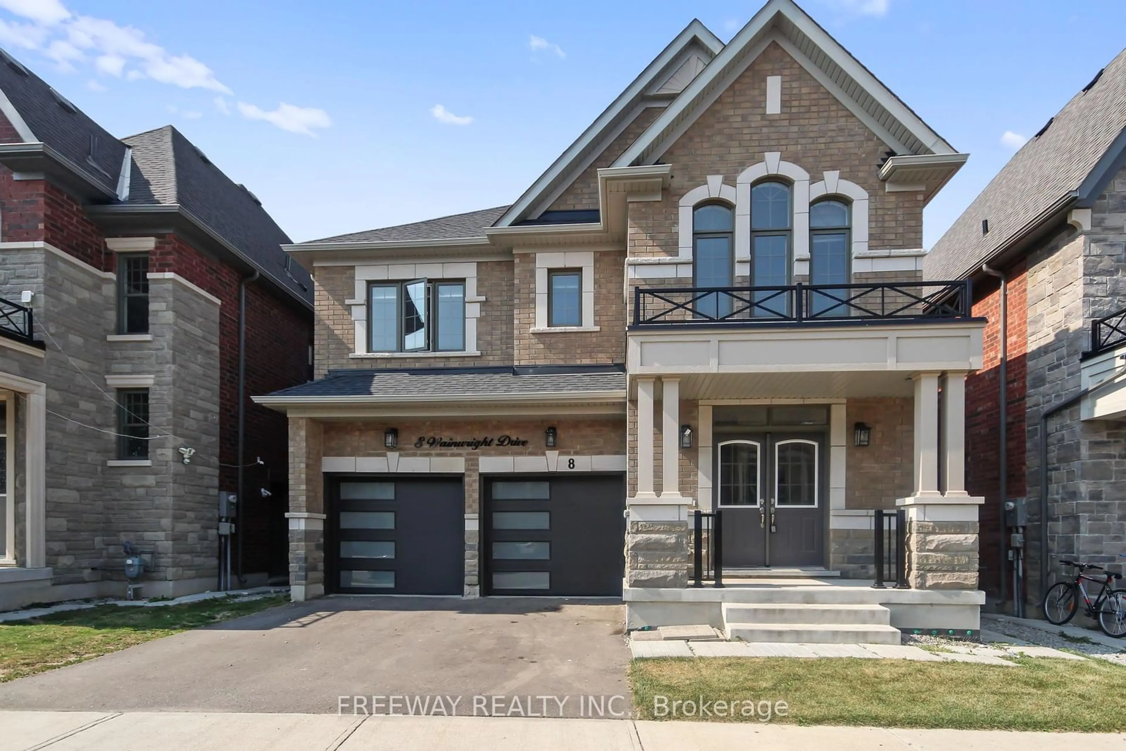 Home with brick exterior material for 8 Wainwright Dr, Brampton Ontario L7A 4Y6