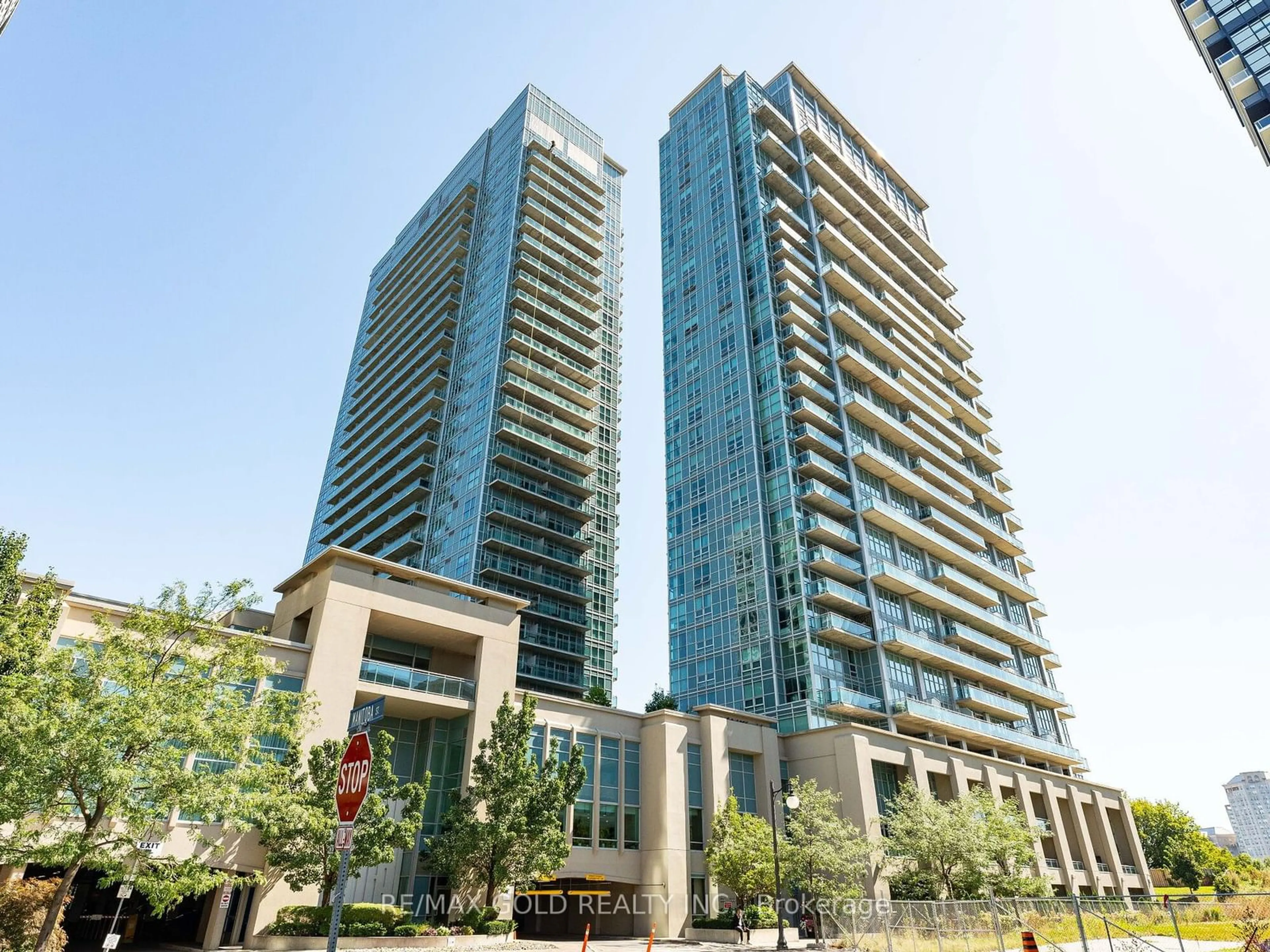 A pic from exterior of the house or condo for 165 Legion Rd #531, Toronto Ontario M8Y 0B3