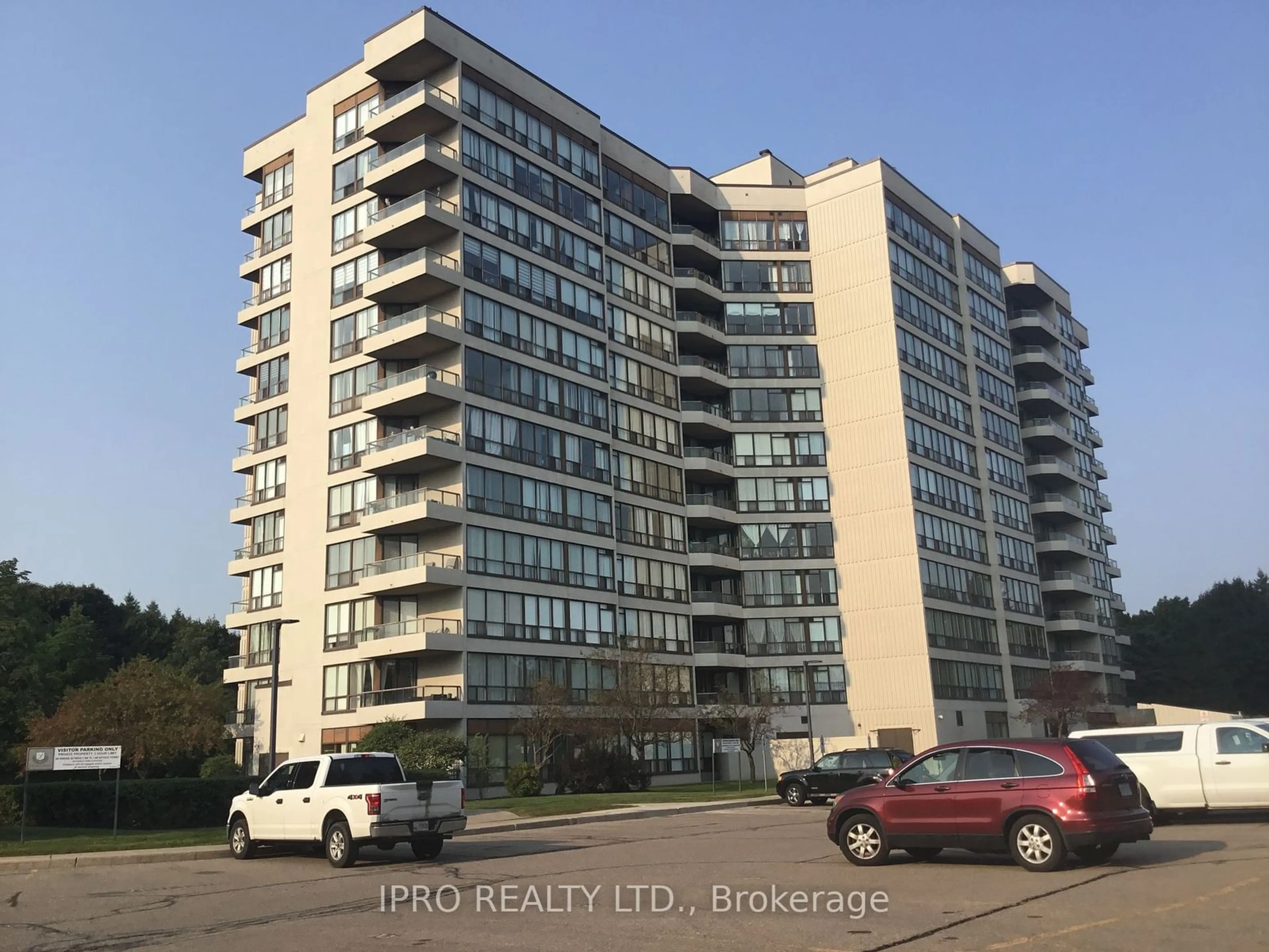 A pic from exterior of the house or condo, the front or back of building for 12 Laurelcrest St #307, Brampton Ontario L6S 5Y4