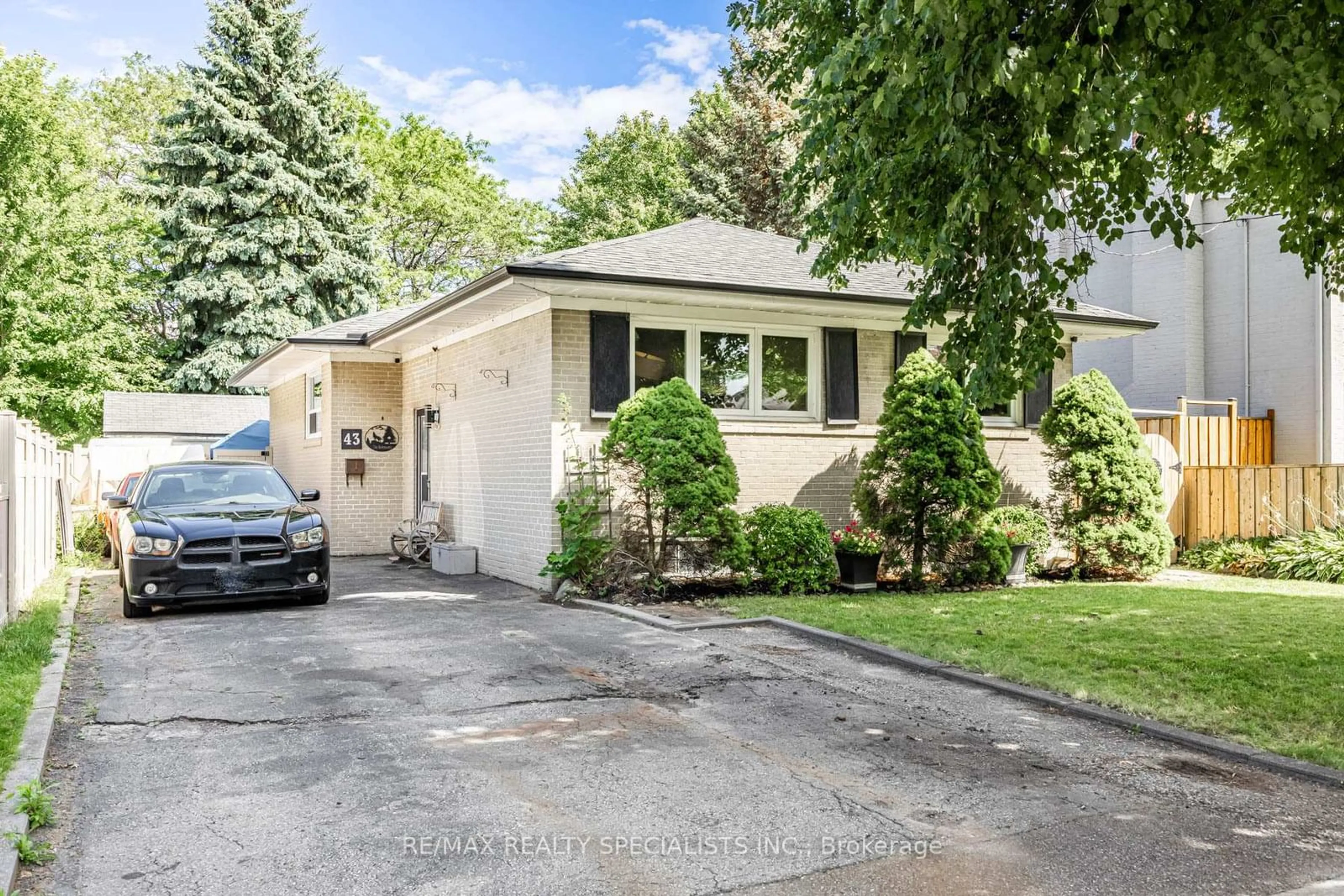 Frontside or backside of a home for 43 Ashfield Dr, Toronto Ontario M9C 4T7