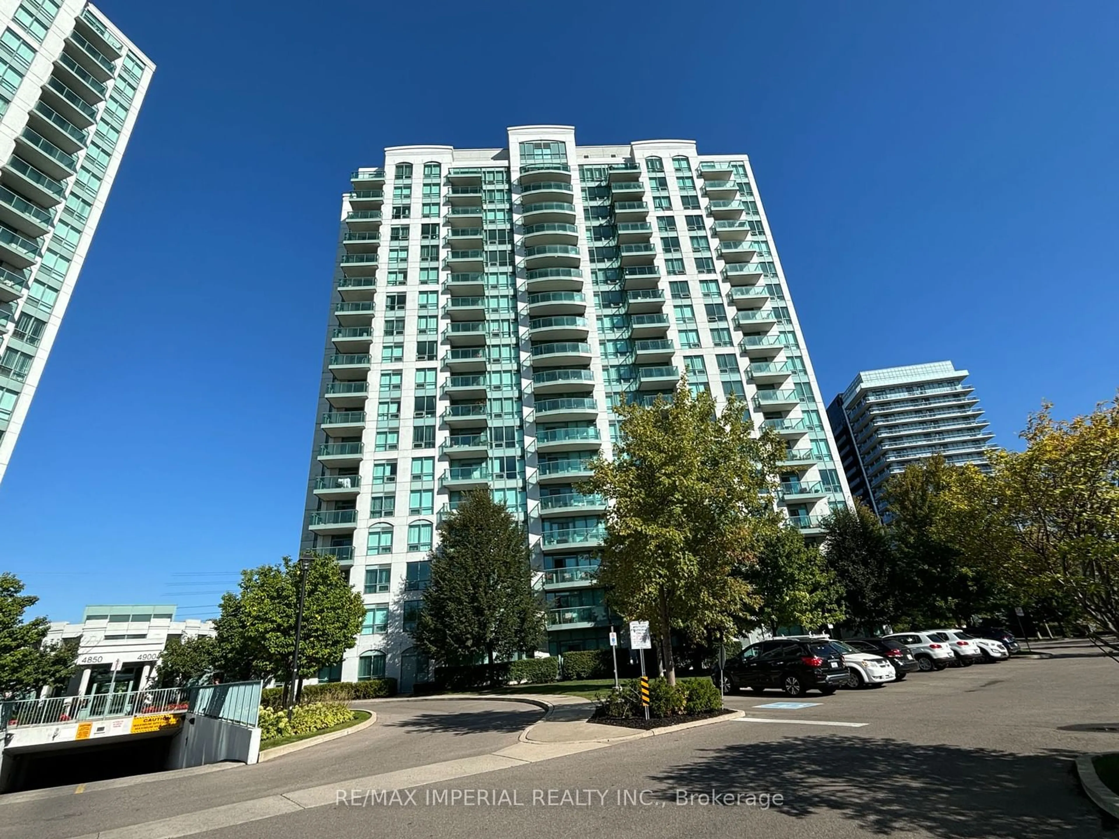 A pic from exterior of the house or condo for 4900 Glen Erin Dr #1810, Mississauga Ontario L5M 7S2