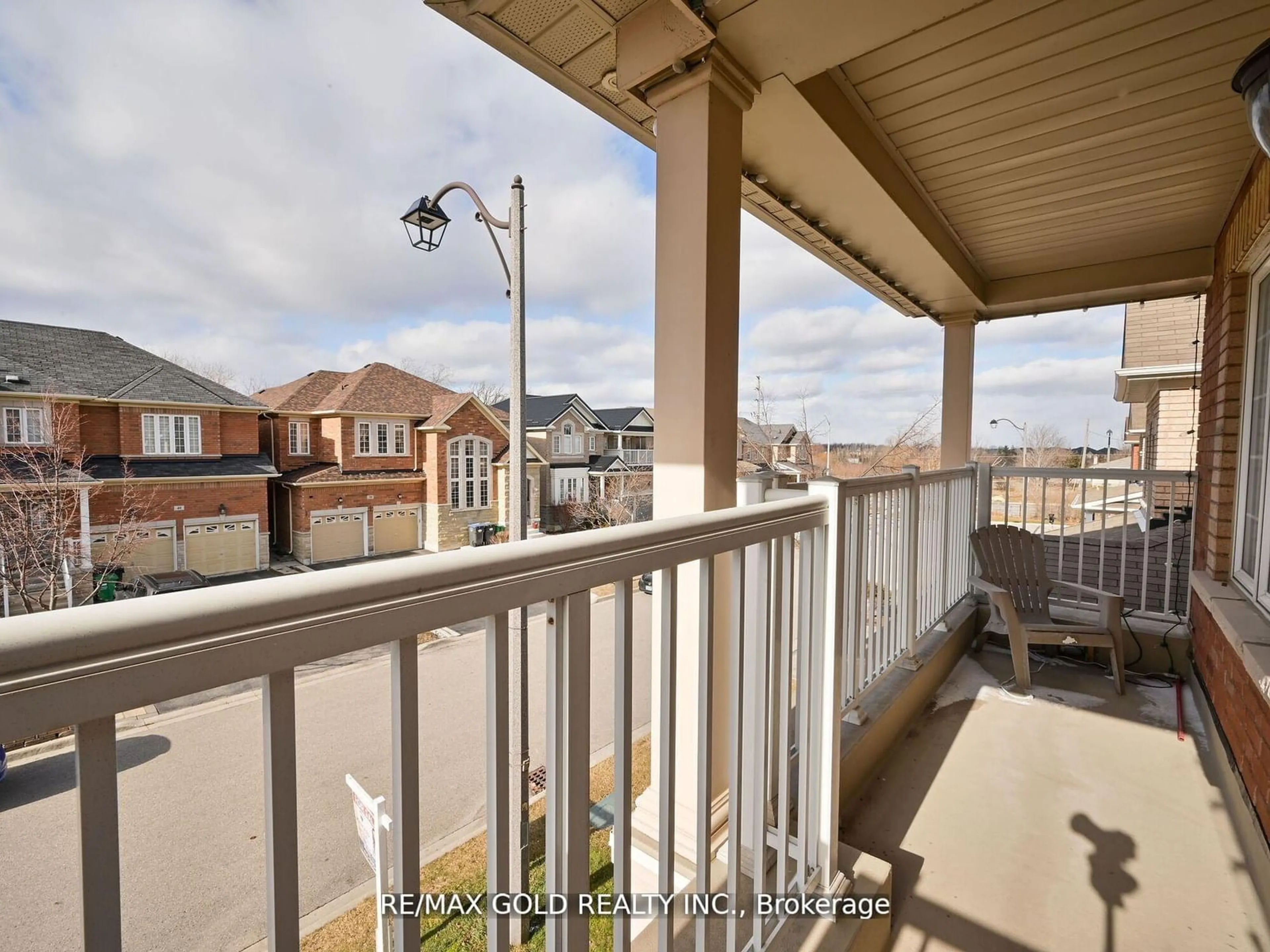 Balcony in the apartment, the fenced backyard for 25 Maverick Cres, Brampton Ontario L6R 3E6