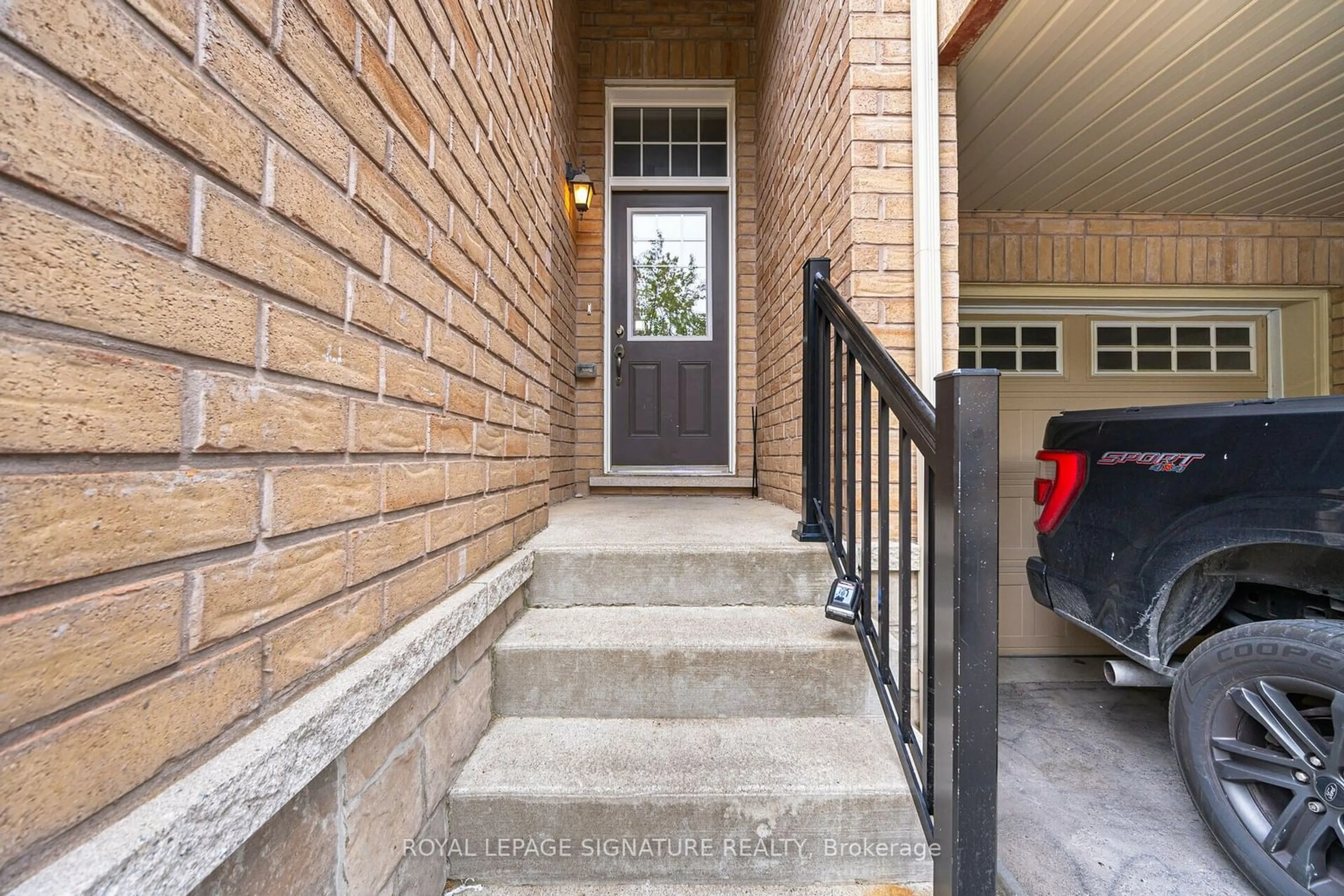 Indoor entryway, cement floor for 50 Magdalene Cres, Brampton Ontario L6Z 0G8