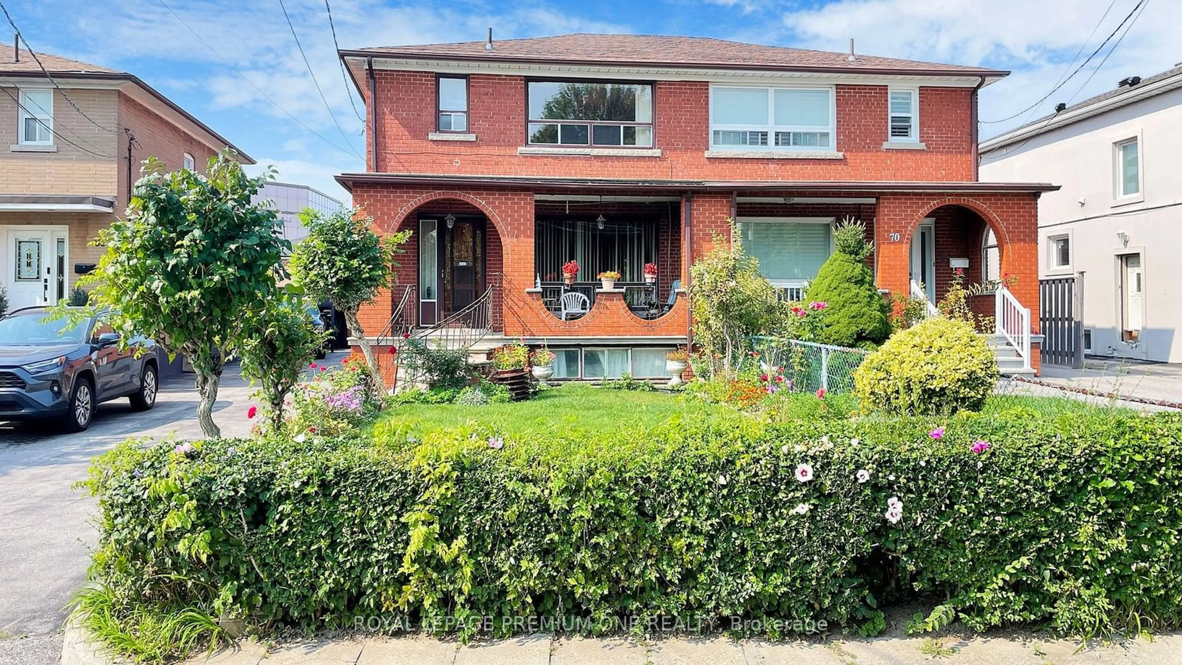 Frontside or backside of a home, cottage for 68 Mulholland Ave, Toronto Ontario M6A 2S3