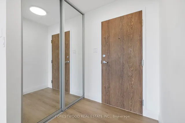 Additional property image - 40 Richview Rd Unit 1505