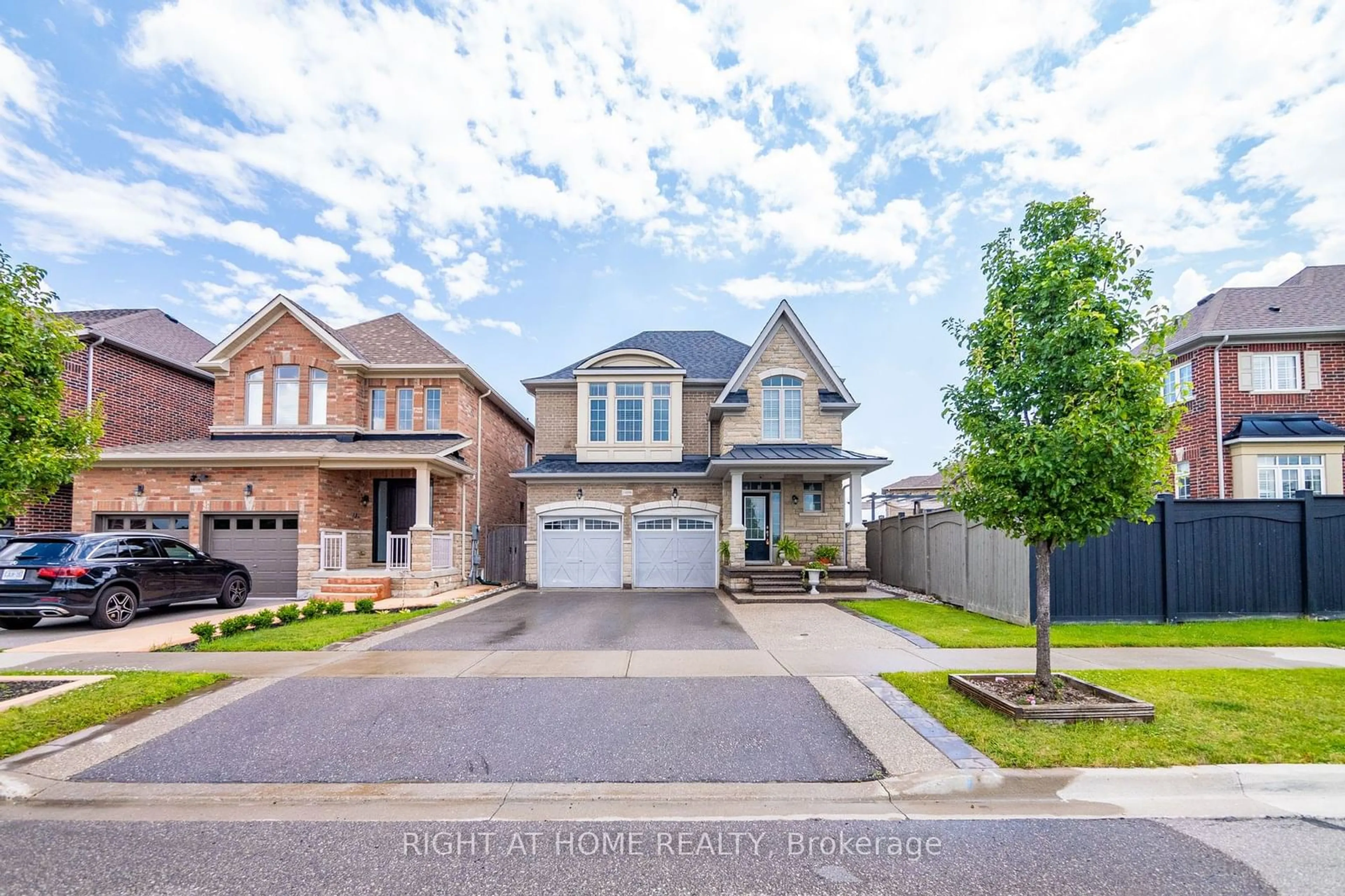 Frontside or backside of a home, the street view for 14096 Danby Rd, Halton Hills Ontario L7G 0K4