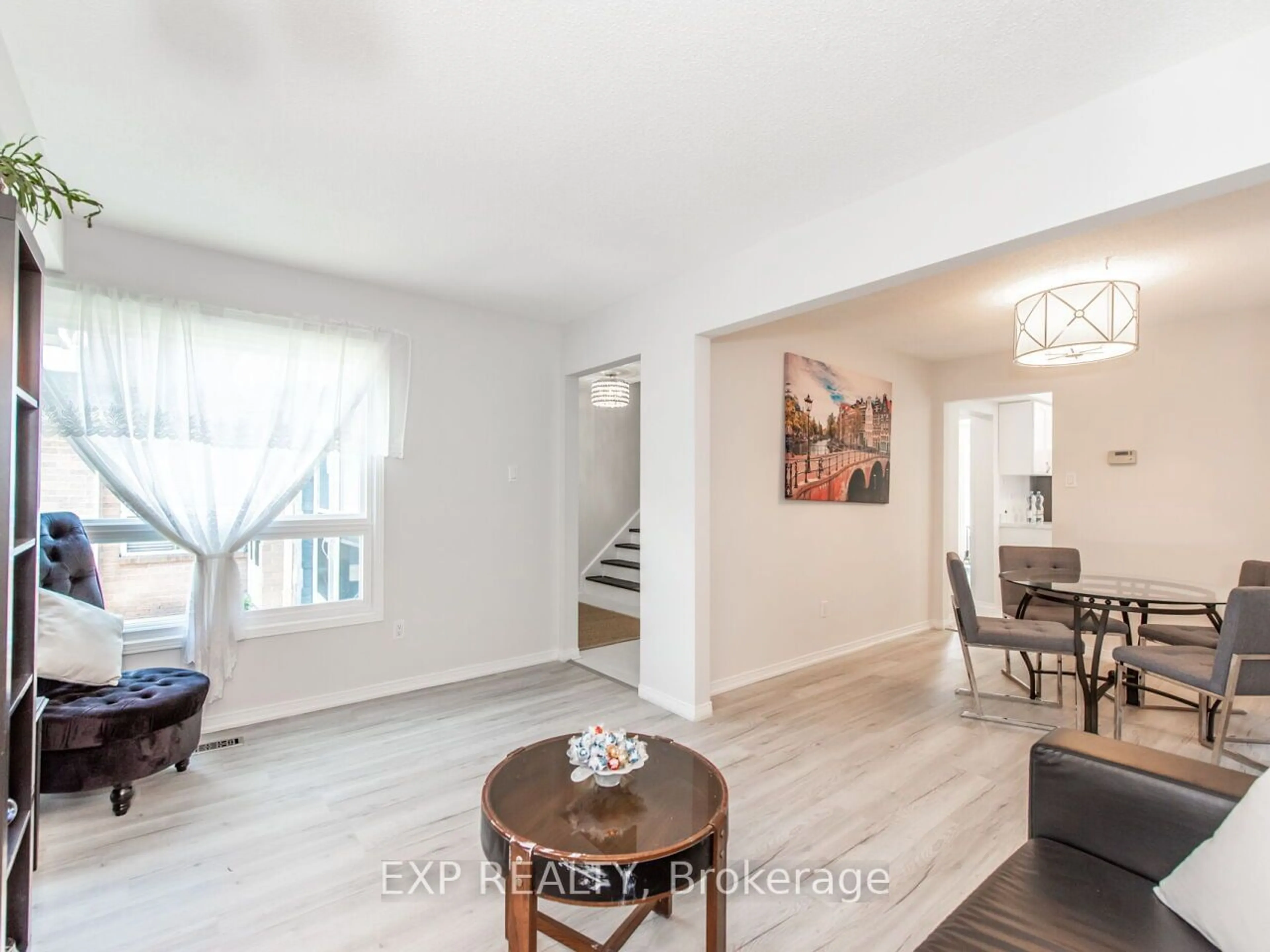 Indoor entryway, wood floors for 65 Meadowlark Dr, Brampton Ontario L6Y 4A3