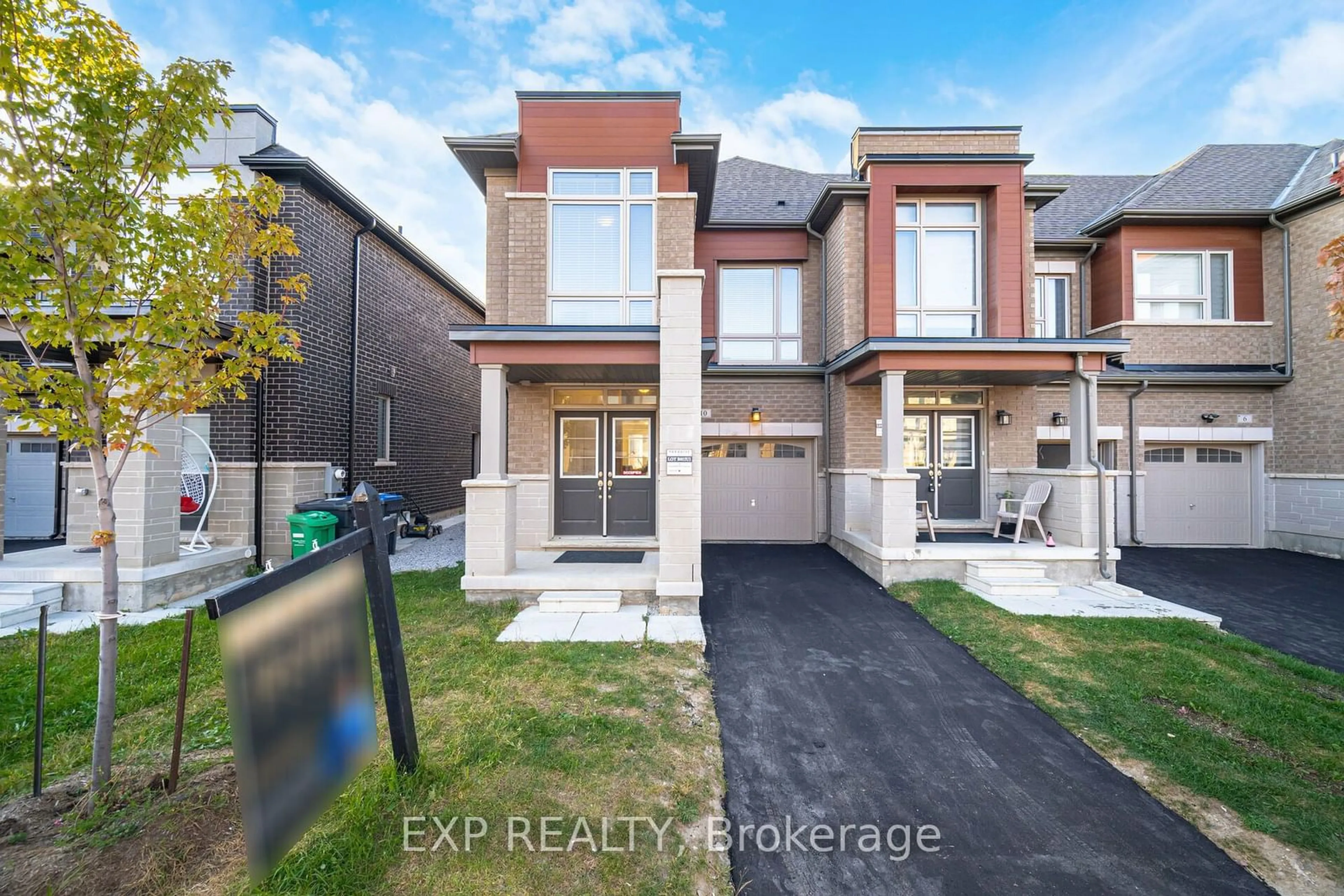 A pic from exterior of the house or condo for 10 Donald Ficht Cres, Brampton Ontario L7A 5H8