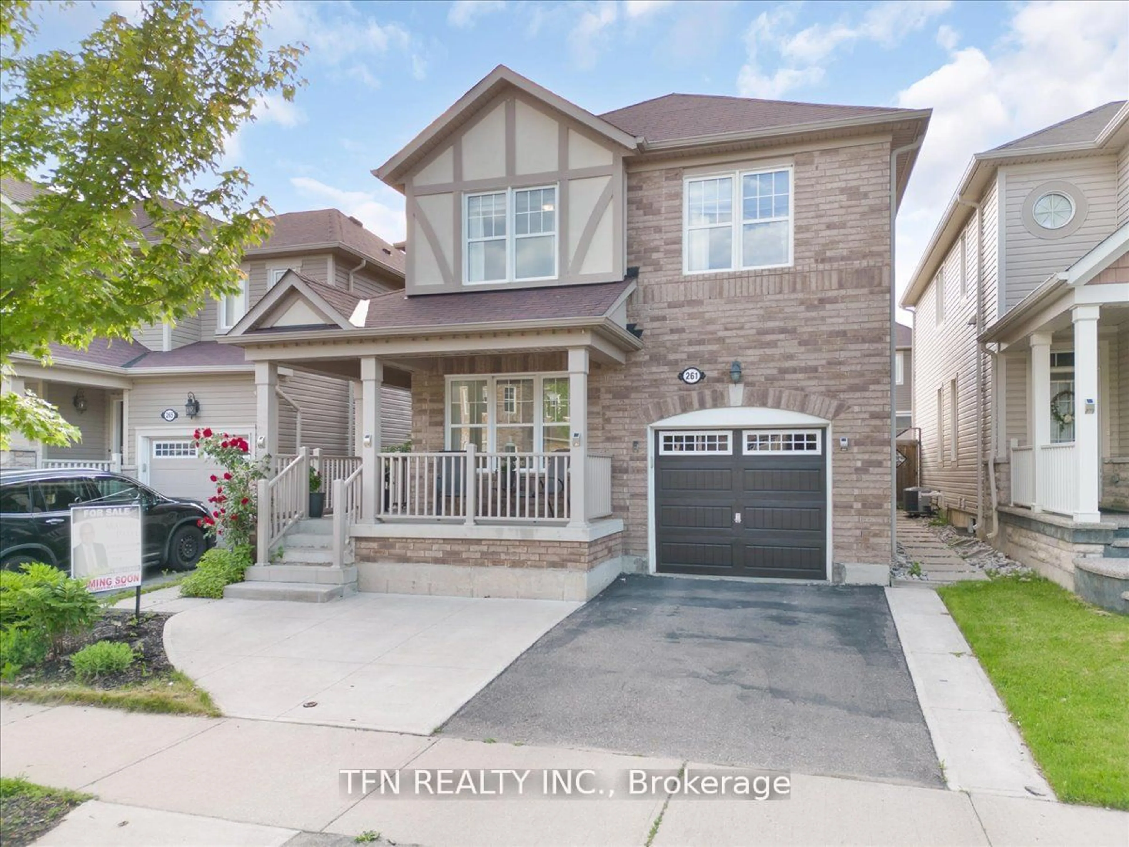 Frontside or backside of a home, the street view for 261 Cedric Terr, Milton Ontario L9T 8P2