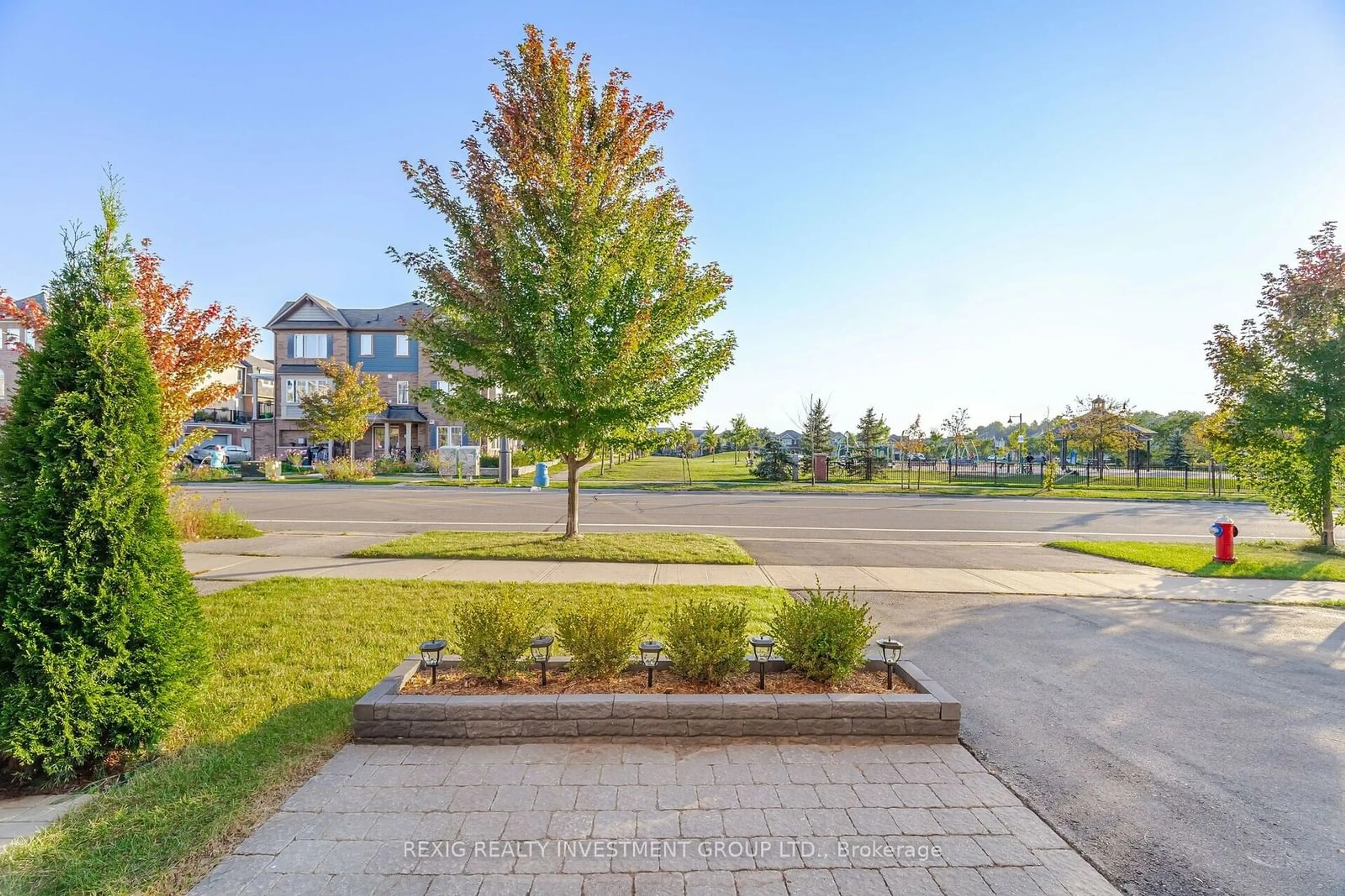 Patio, the street view for 131 Bleasdale Ave, Brampton Ontario L7A 0G2