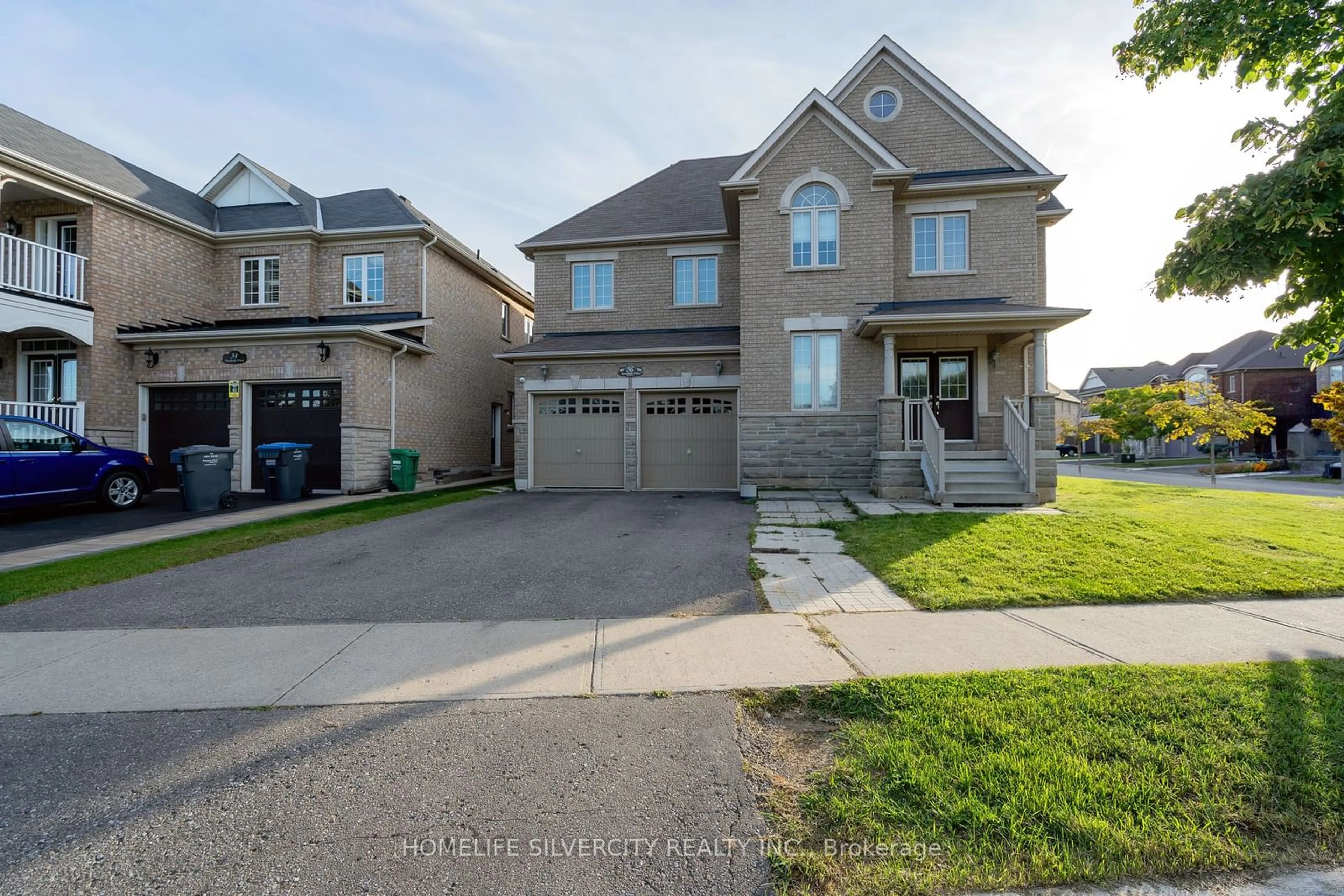 Frontside or backside of a home, the street view for 36 Maybeck Dr, Brampton Ontario L6X 0Z1