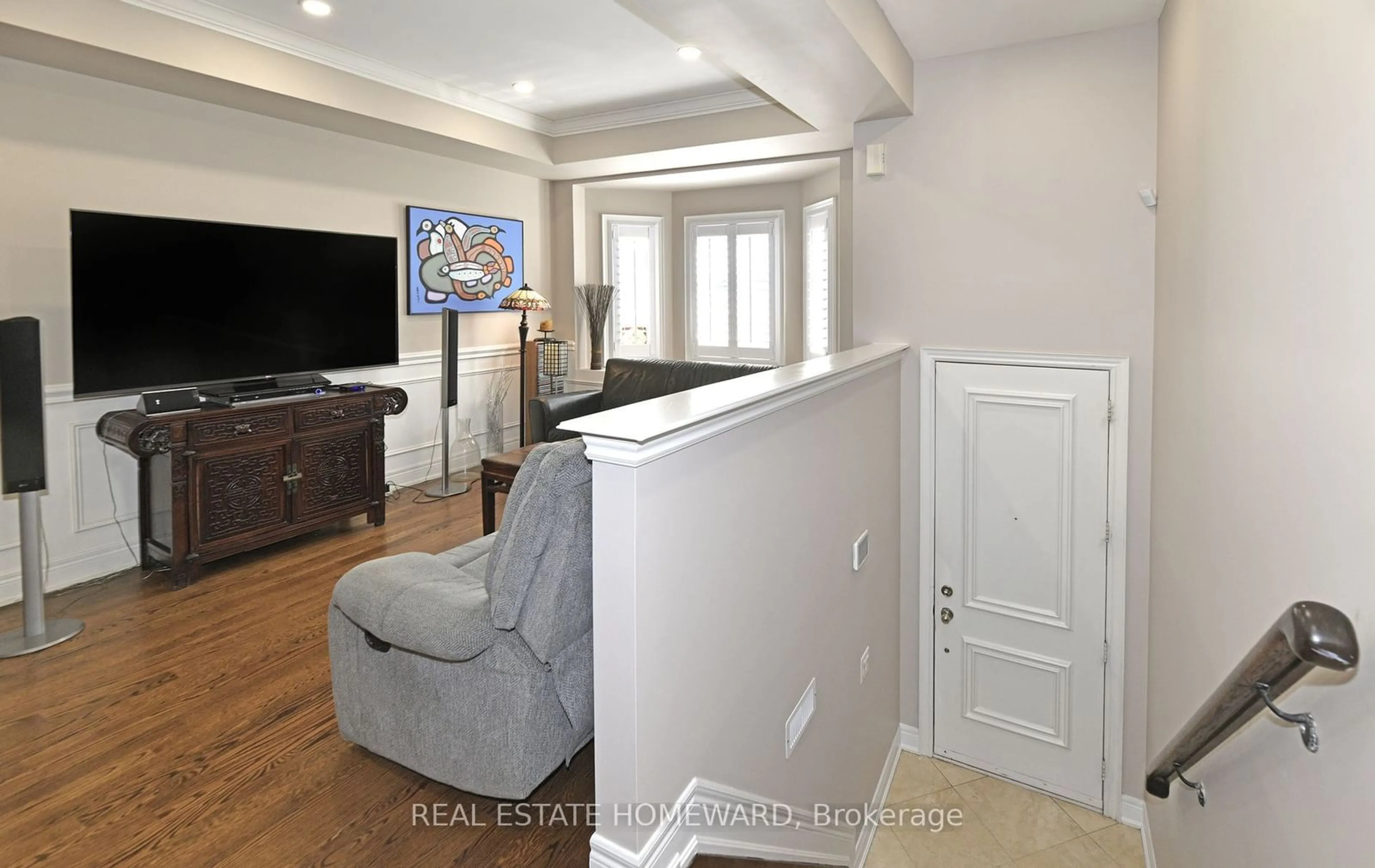 Home theater, wood floors for 264 Dalesford Rd, Toronto Ontario M8Y 1G5