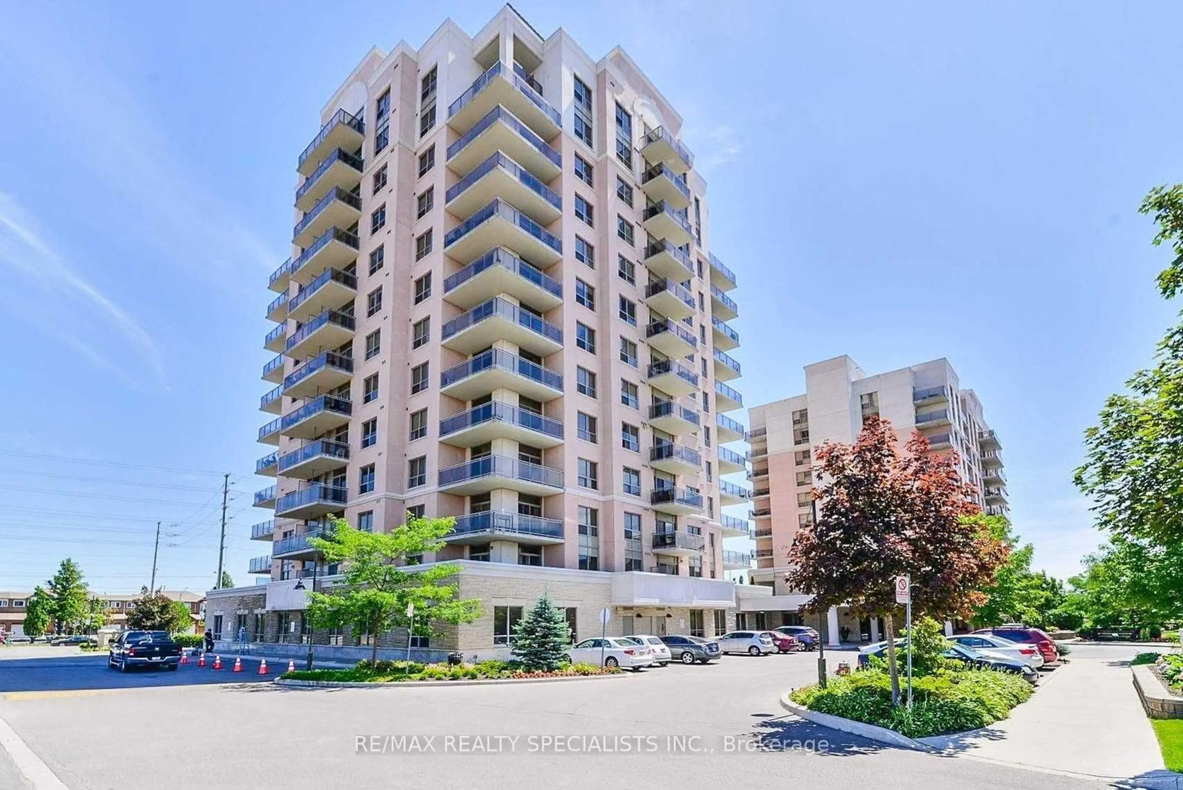 A pic from exterior of the house or condo for 810 Scollard Crt #1209, Mississauga Ontario L5V 0A4