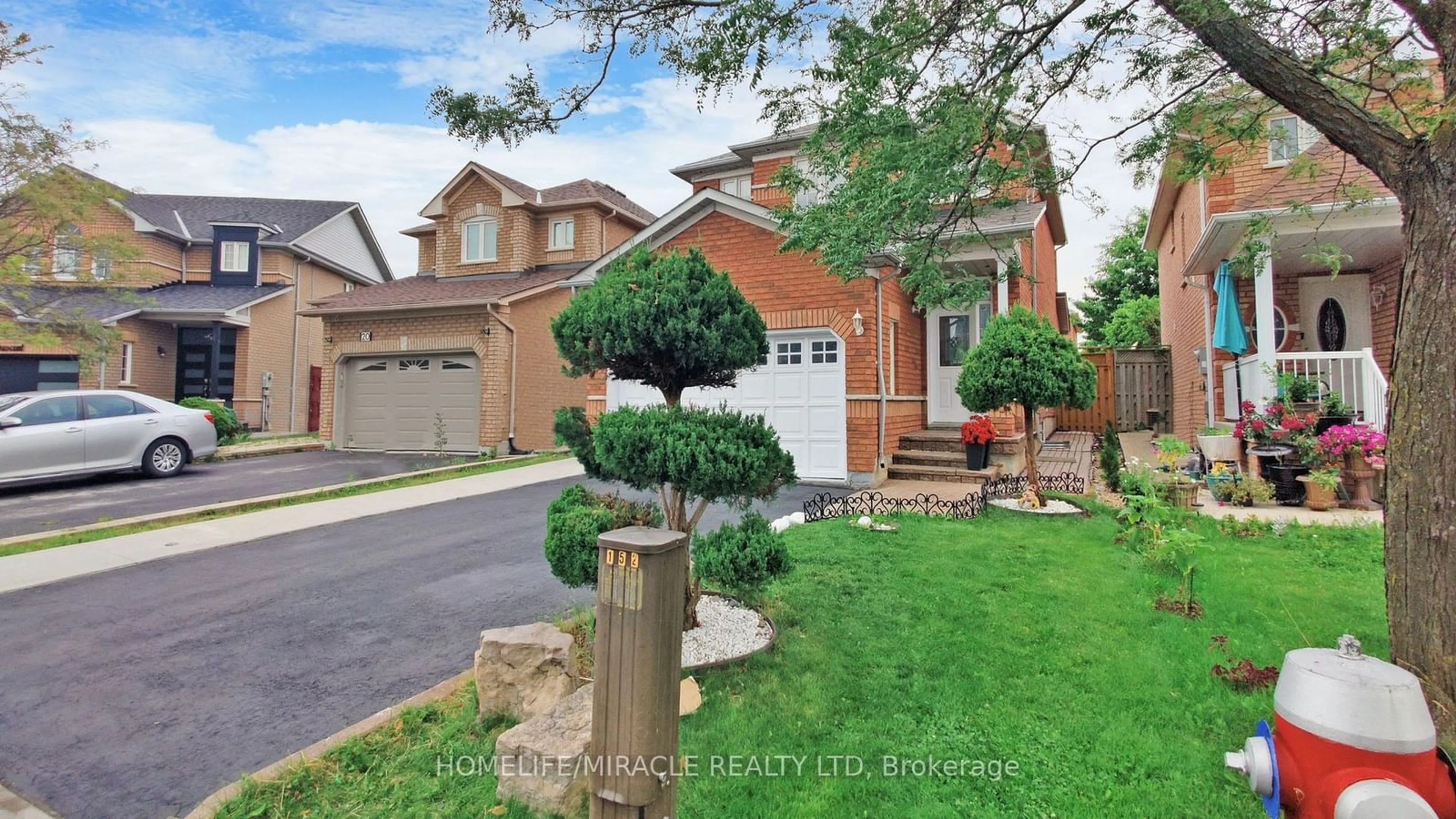 A pic from exterior of the house or condo, cottage for 18 Sunny Glen Cres, Brampton Ontario L7A 2C6