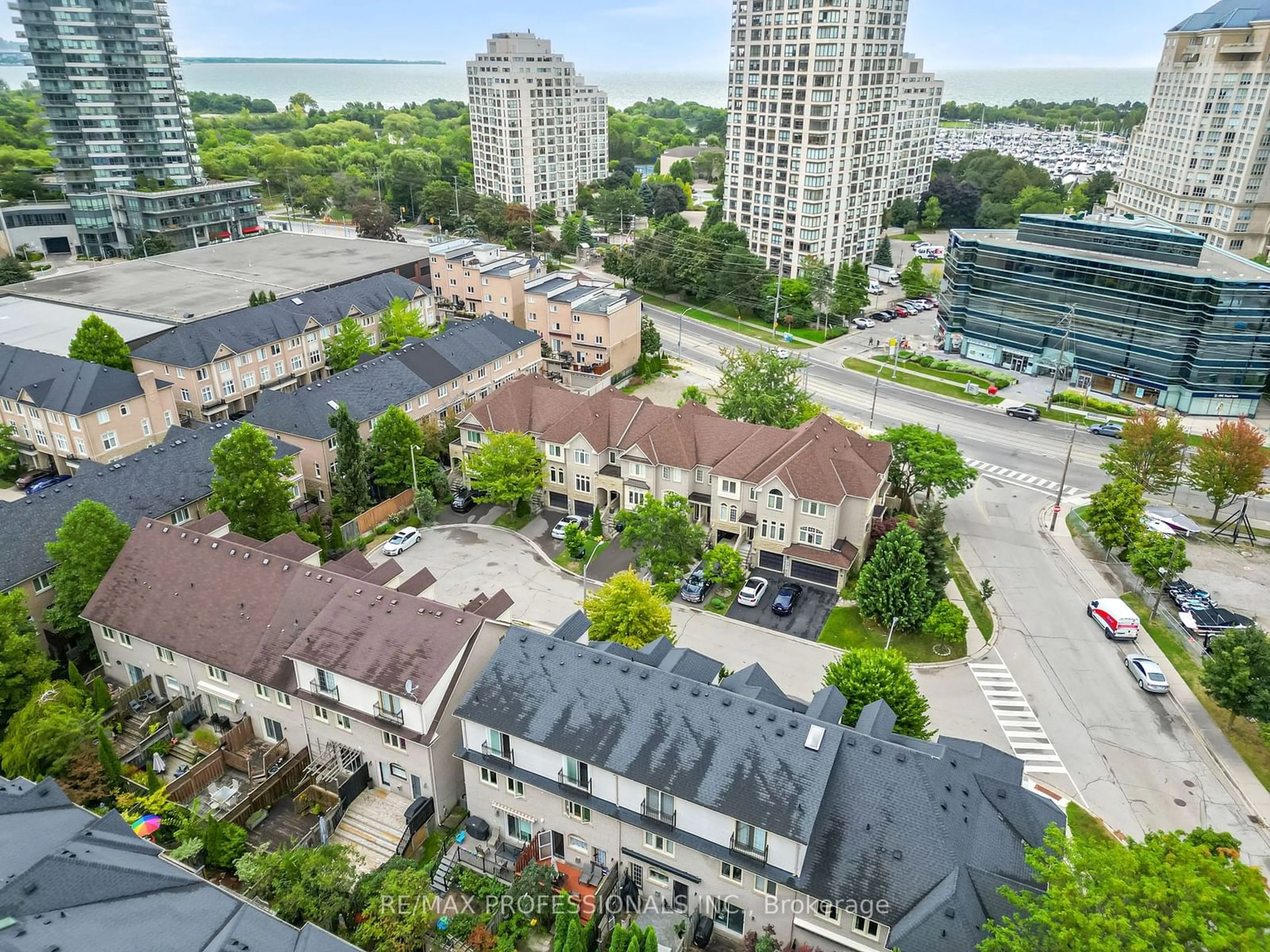 A pic from exterior of the house or condo, the street view for 7 Greystone Crt, Toronto Ontario M8V 4A5