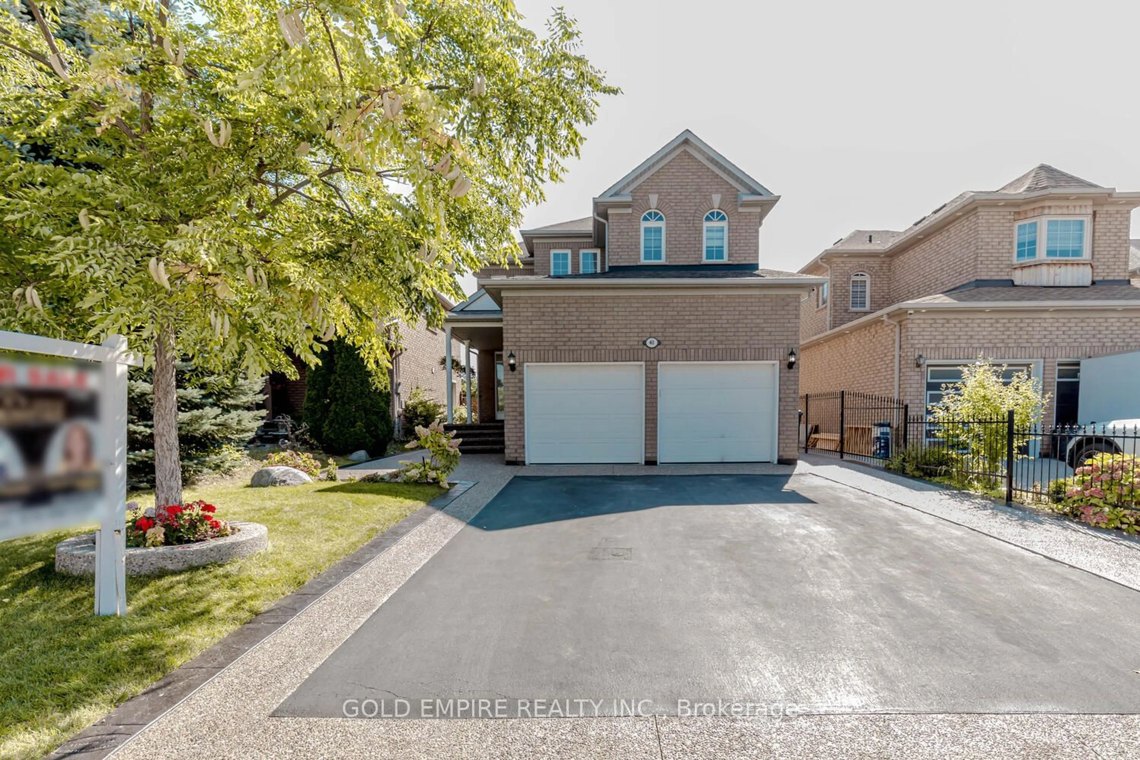 Street view for 40 Lanewood St, Brampton Ontario L6R 1V3