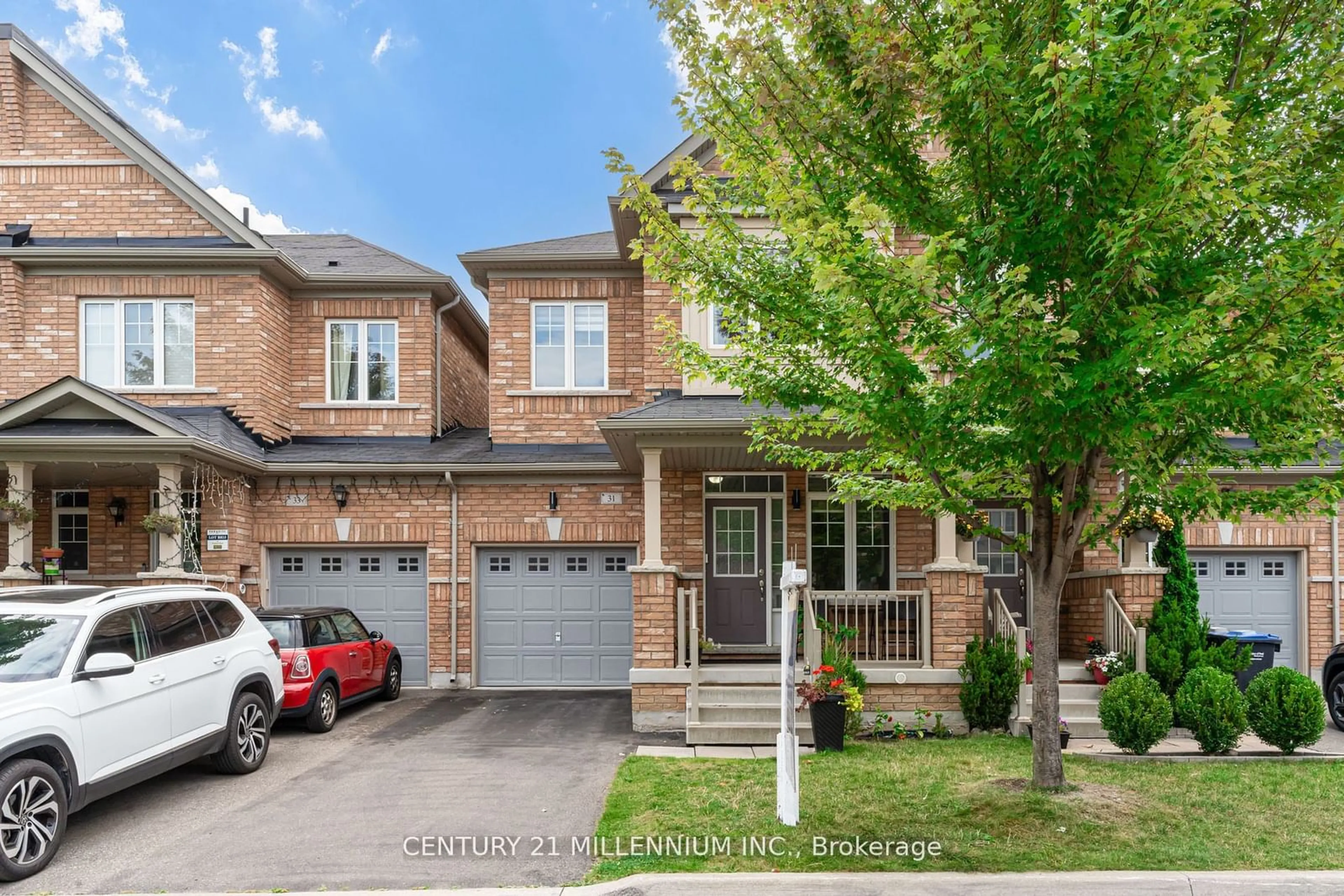 Home with brick exterior material for 31 Pritchard Rd, Brampton Ontario L7A 0Z7