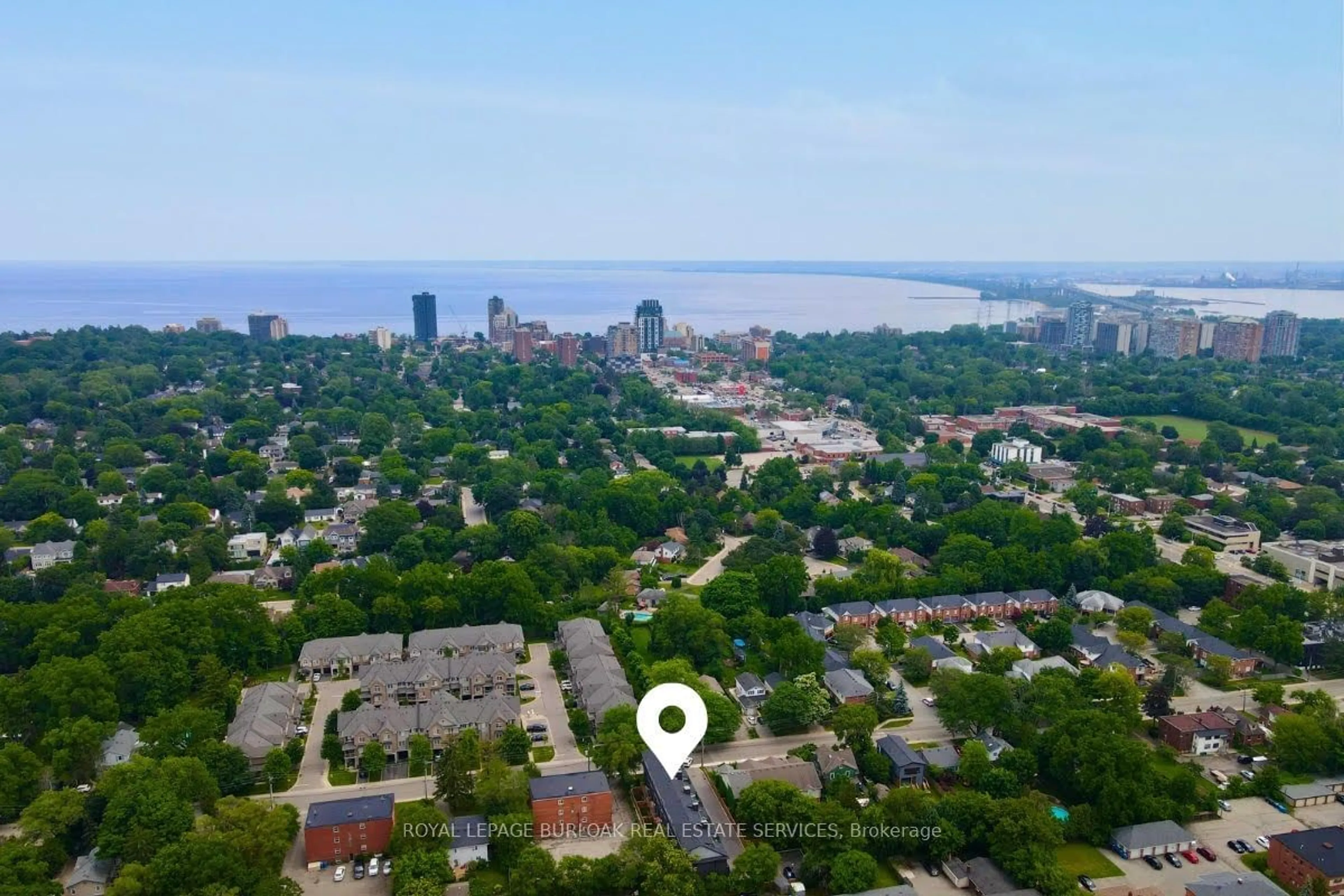 A pic from outside/outdoor area/front of a property/back of a property/a pic from drone, city buildings view from balcony for 2071 Ghent Ave #3, Burlington Ontario L7R 1Y4