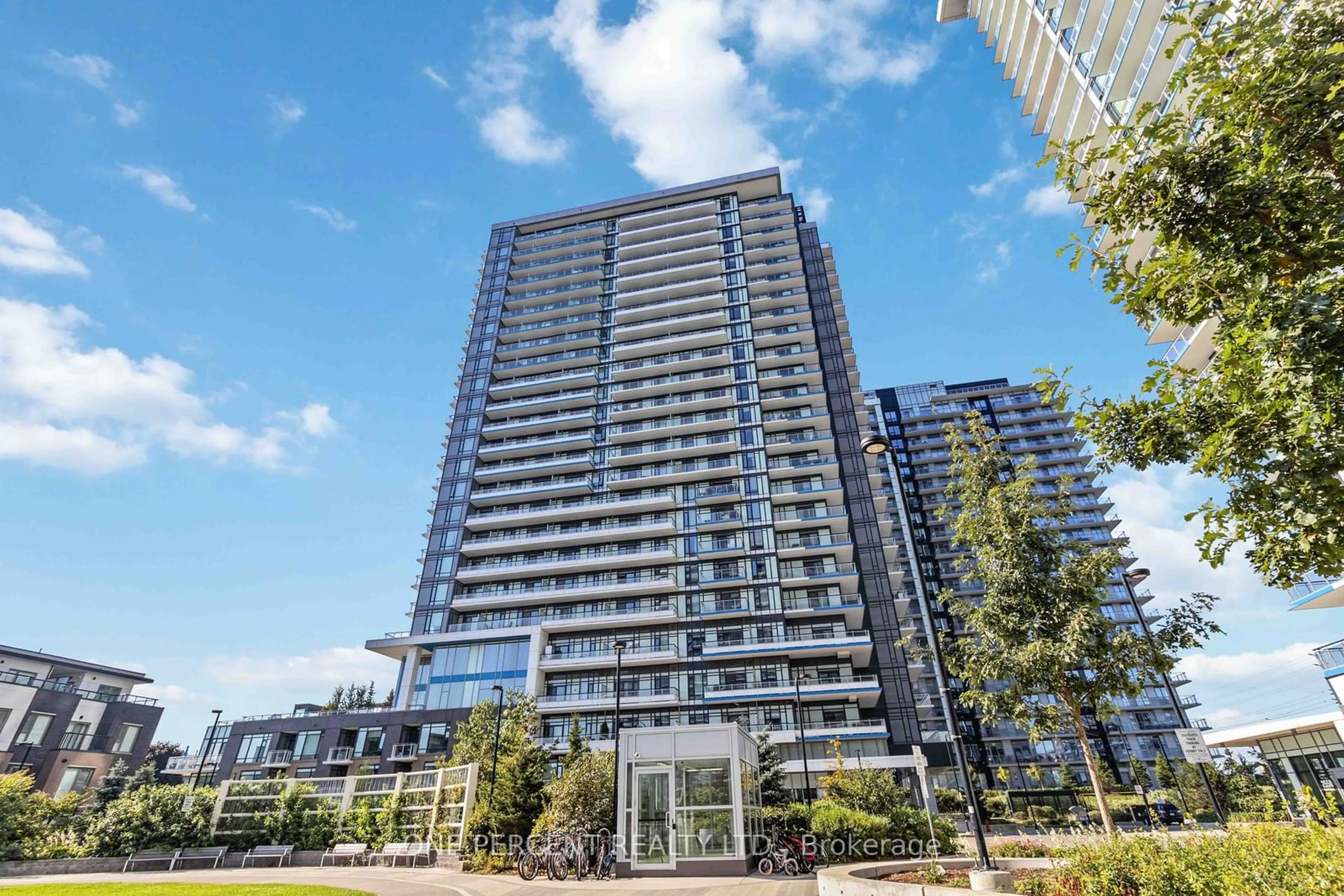 A pic from exterior of the house or condo for 2560 Eglinton Ave #811, Mississauga Ontario L5M 0Y3