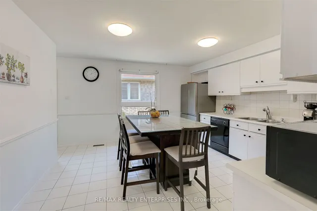 Additional property image - 1102 Stephenson Dr