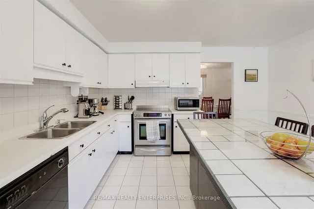 Additional property image - 1102 Stephenson Dr