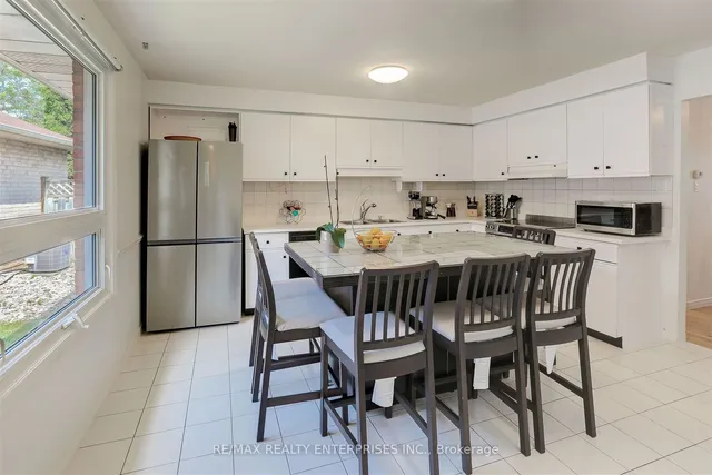 Additional property image - 1102 Stephenson Dr
