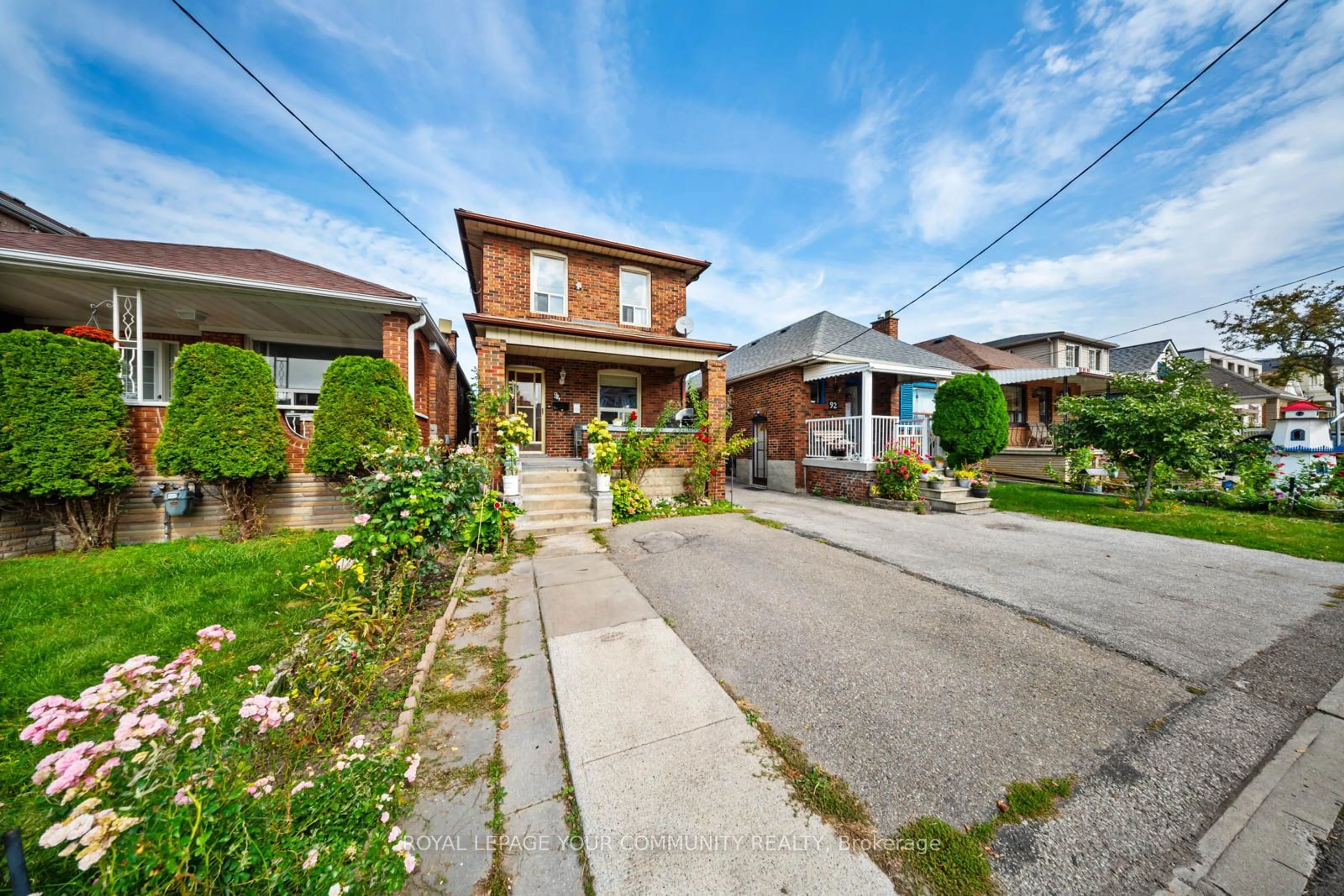 Frontside or backside of a home for 94 Ypres Rd, Toronto Ontario M6M 1P3