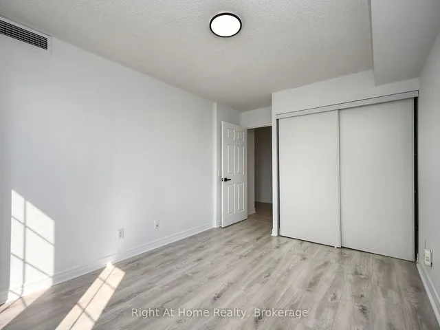Additional image 16 of 2301 Parkhaven Blvd Unit 204
