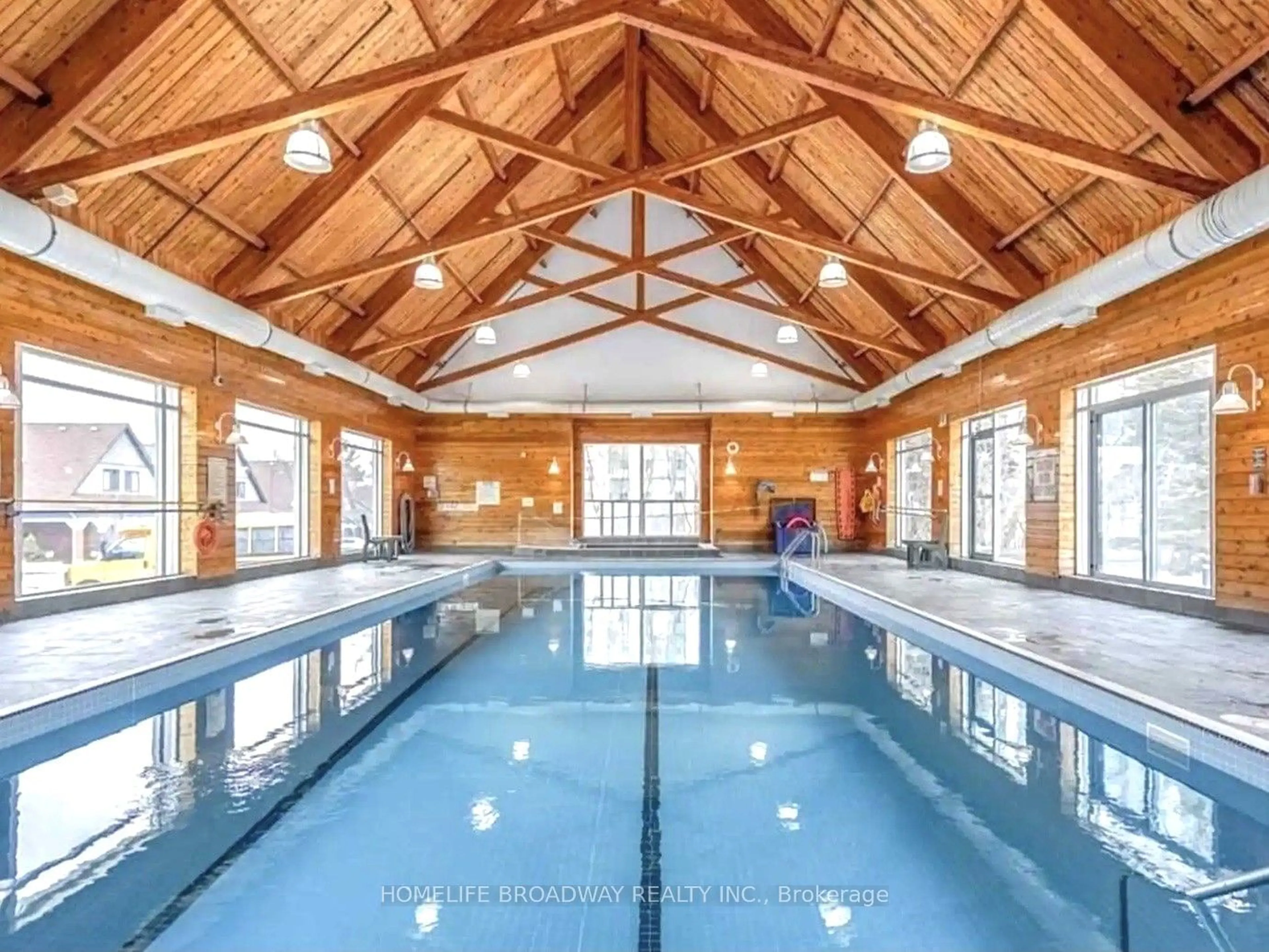 Indoor or outdoor pool for 2177 Burnhamthorpe Rd #1702, Mississauga Ontario L5L 5P9