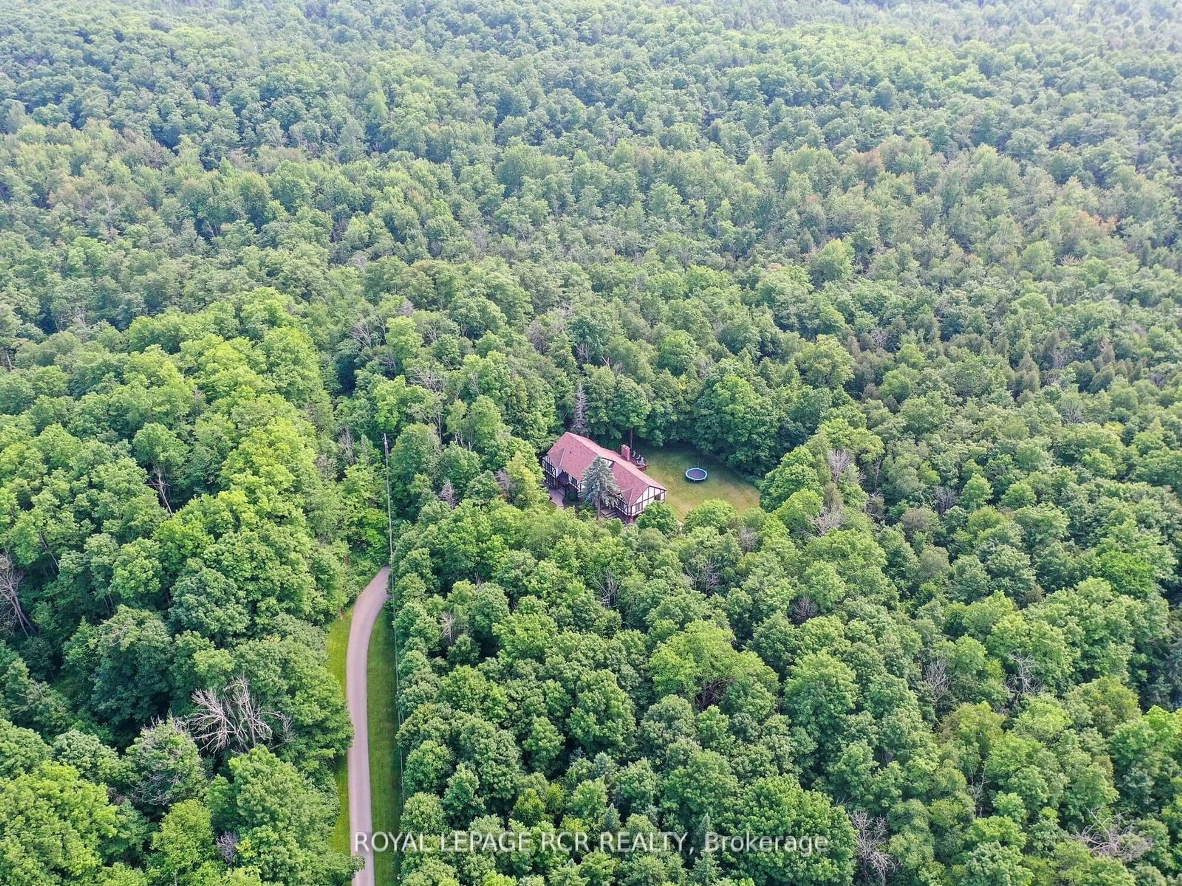 A pic from exterior of the house or condo, cottage for 832 Boston Mills Rd, Caledon Ontario L7C 0L7