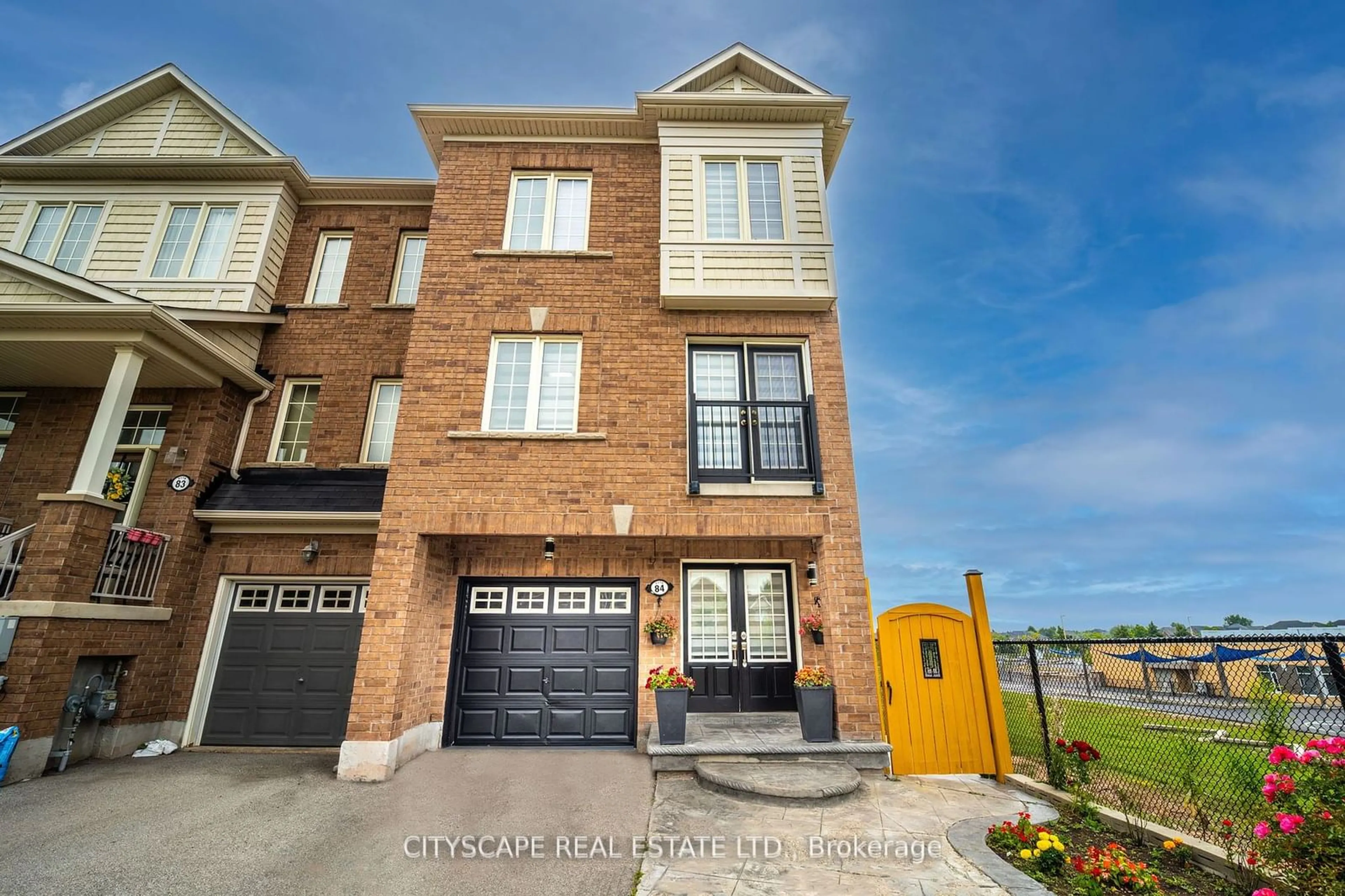 A pic from exterior of the house or condo for 2178 Fiddlers Way, Oakville Ontario L6M 0L5