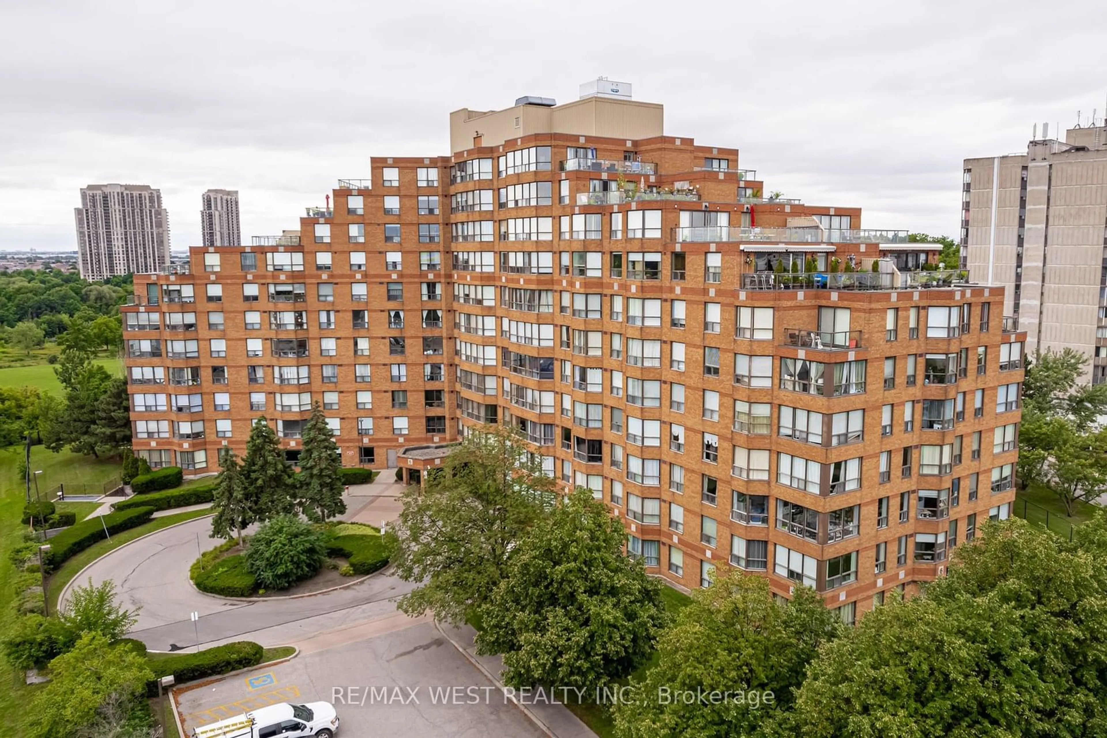 A pic from exterior of the house or condo for 6 Humberline Dr #320, Toronto Ontario M9W 6X8