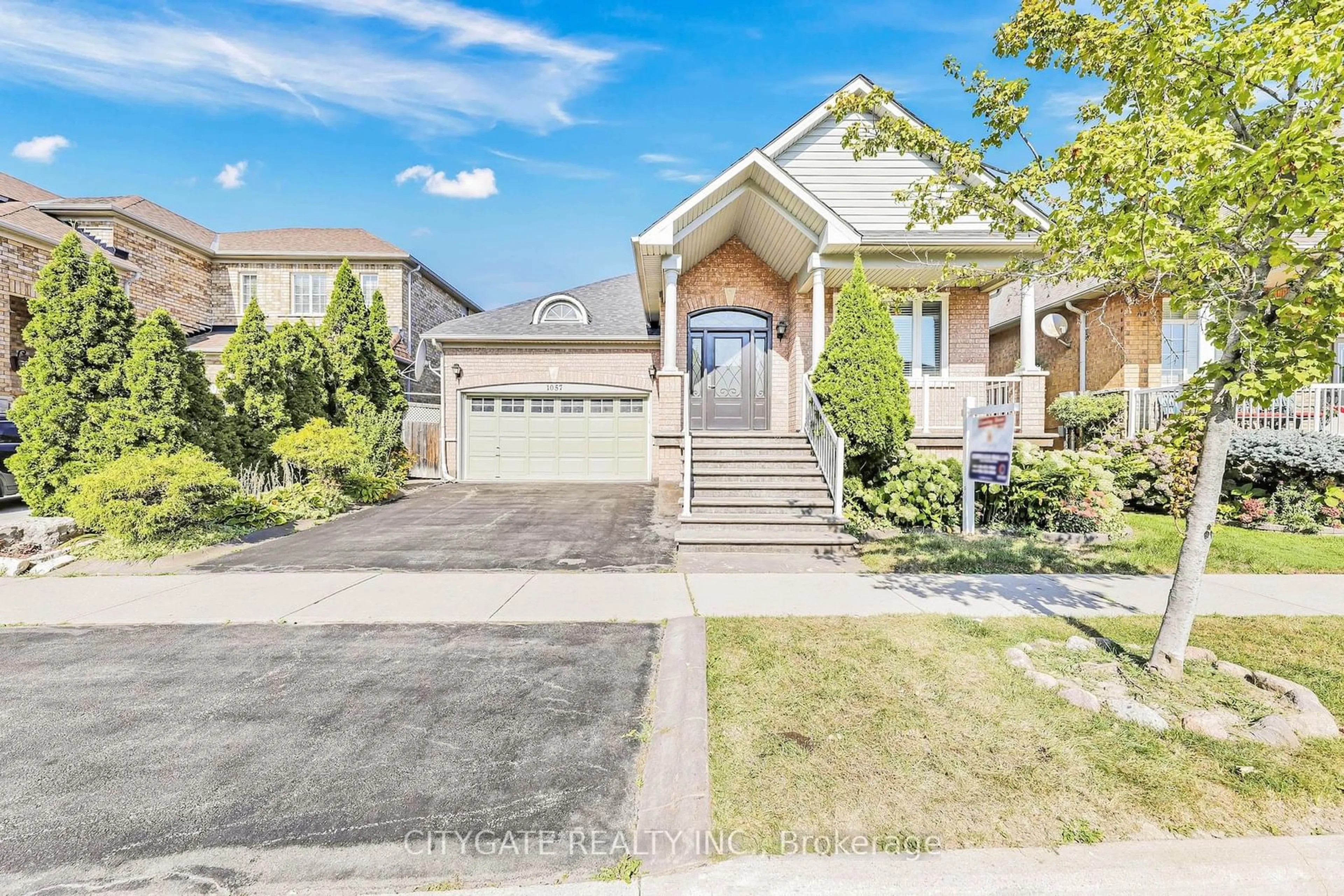 Frontside or backside of a home for 1057 Woodward Ave, Milton Ontario L9T 6E4