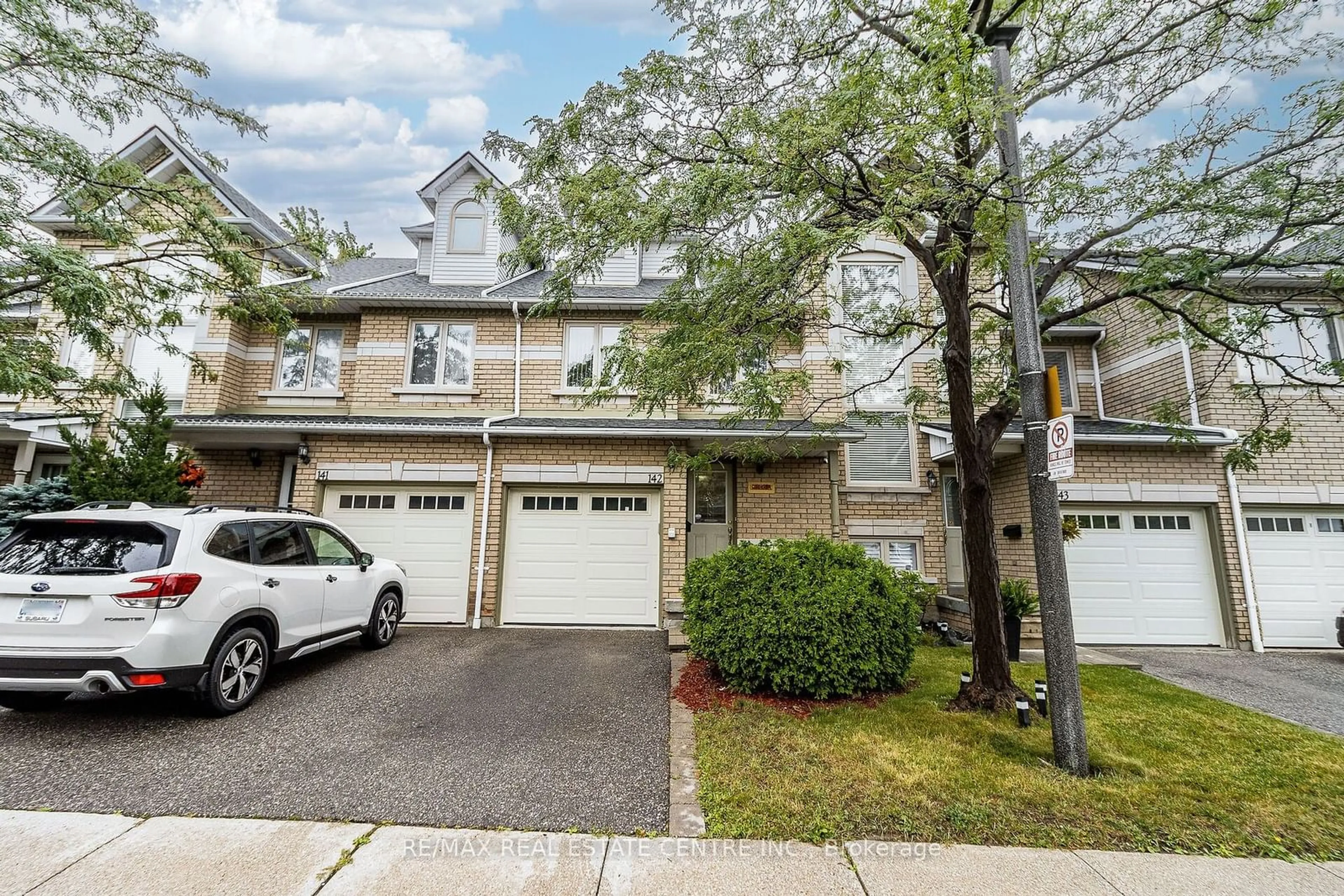 A pic from exterior of the house or condo for 455 Apache Crt #142, Mississauga Ontario L4Z 3W8