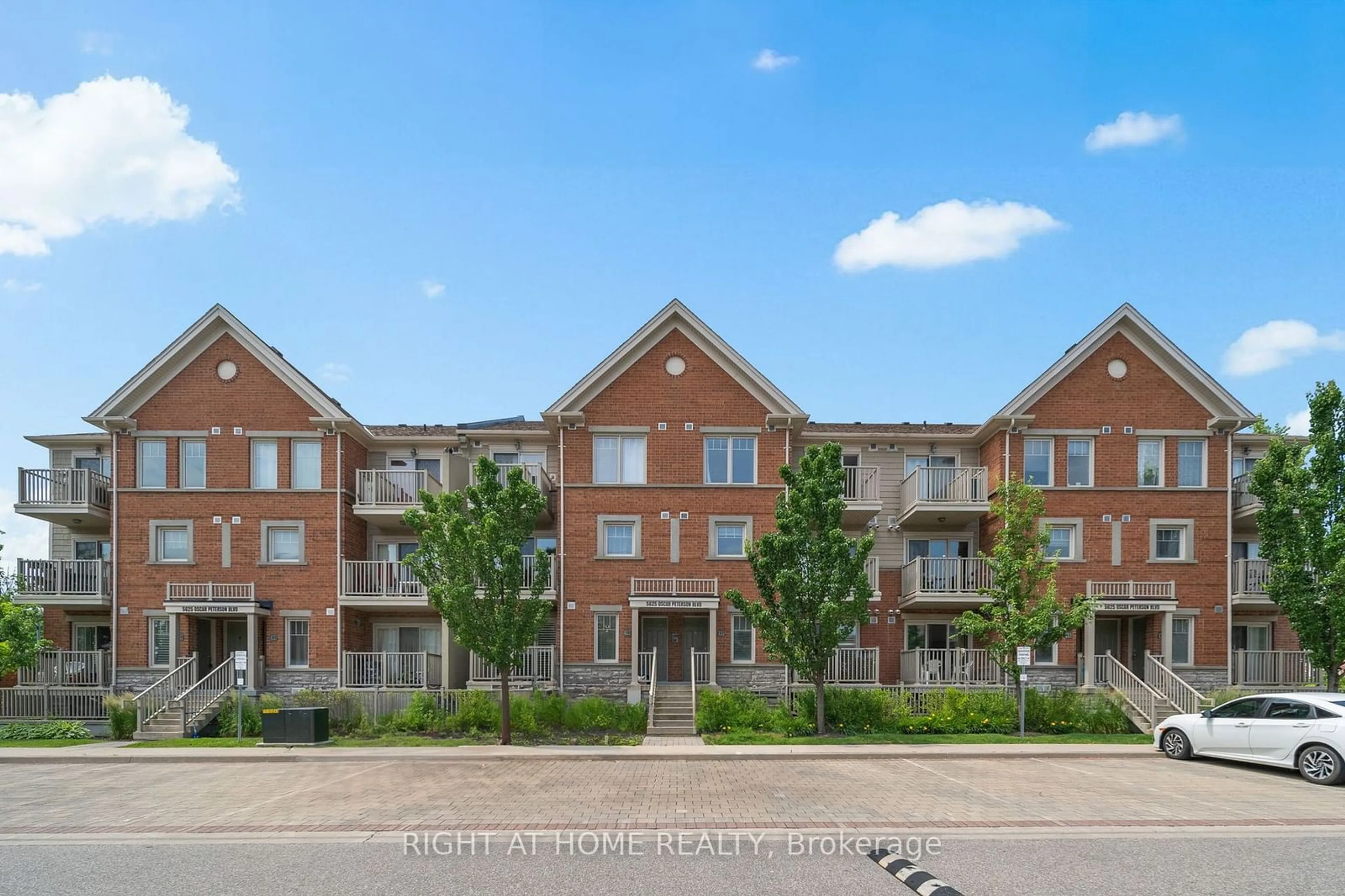 A pic from exterior of the house or condo for 5625 Oscar Peterson Blvd #23, Mississauga Ontario L5M 0T2