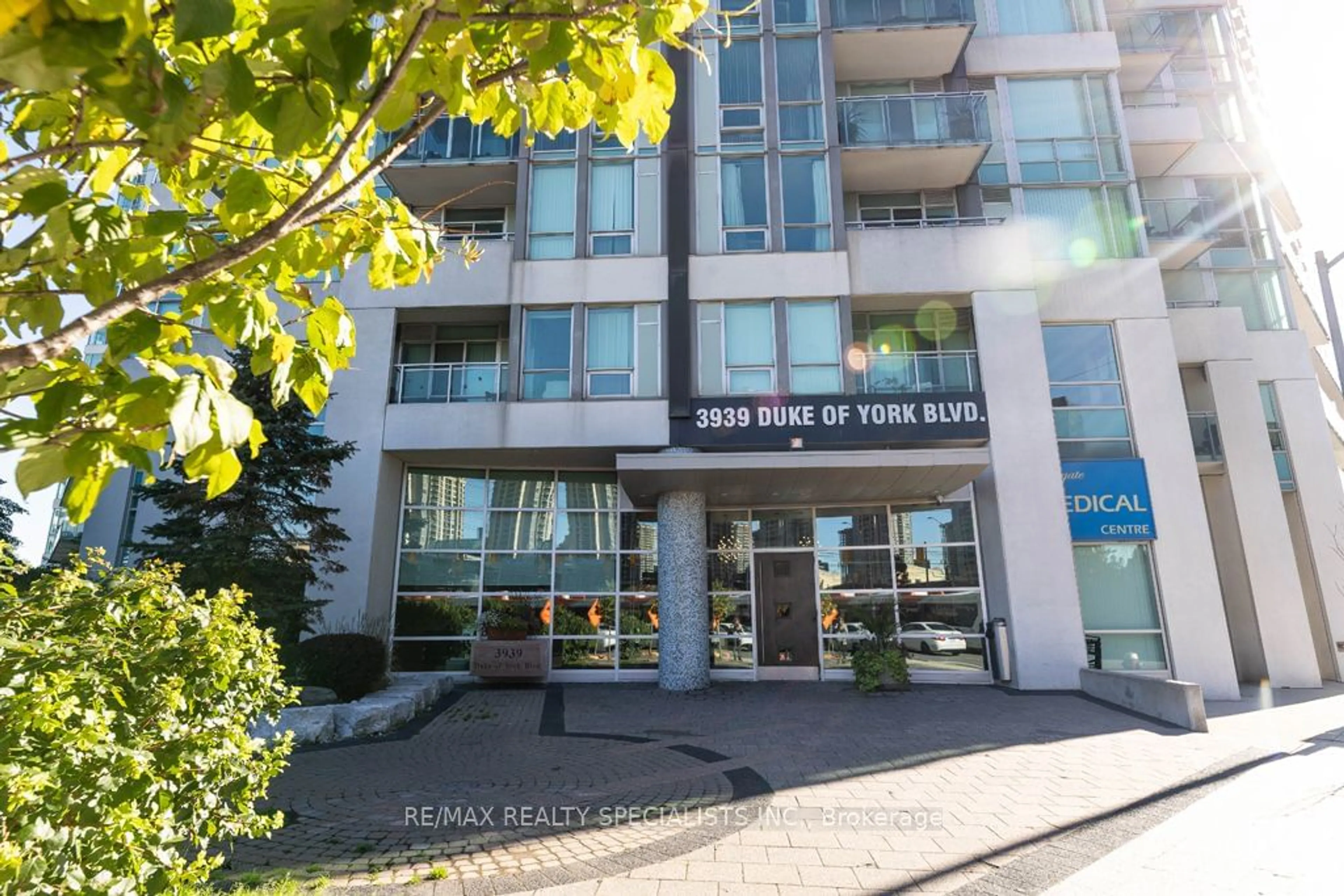 Outside view for 3939 Duke Of York Blvd #302, Mississauga Ontario L5B 4N2