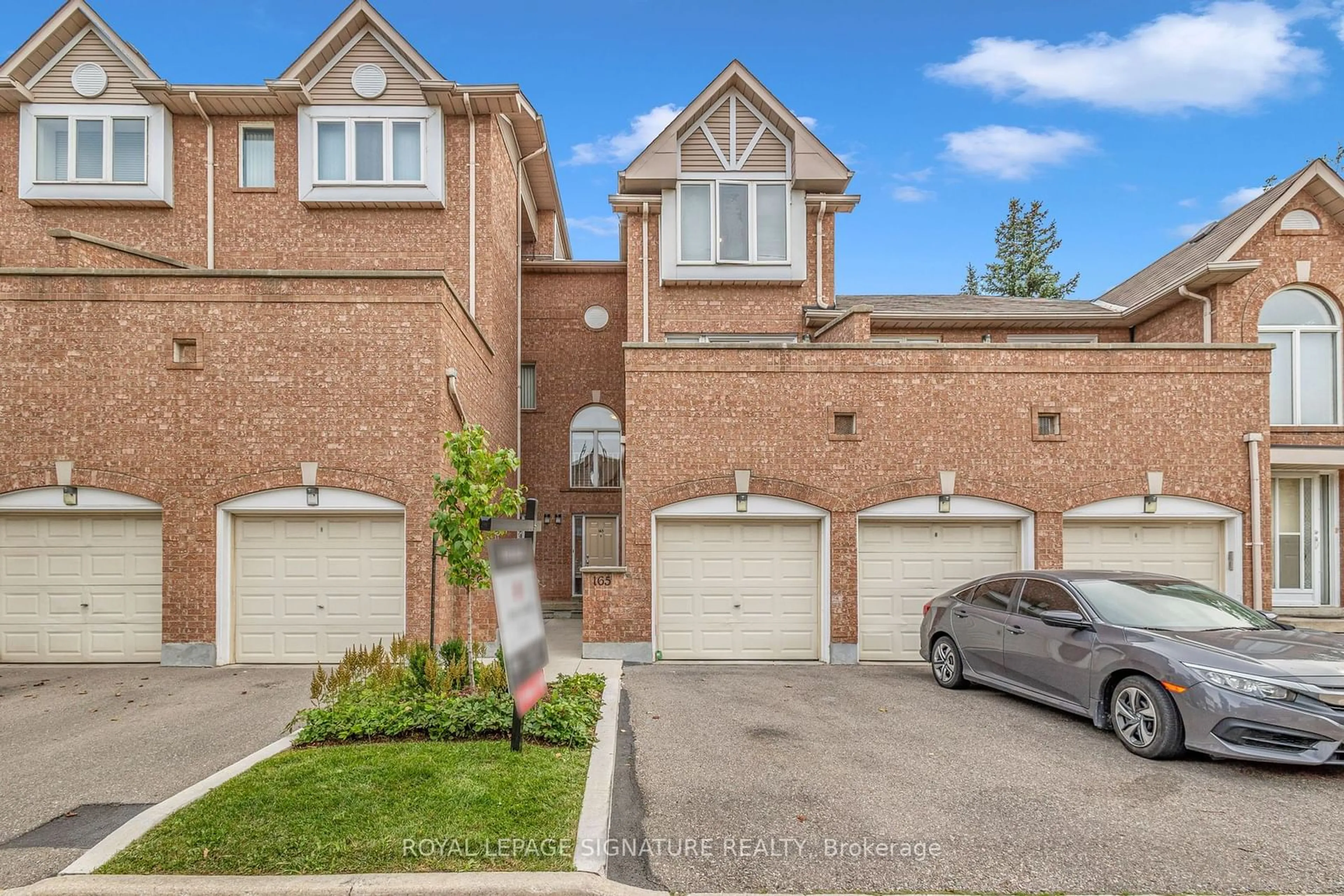 A pic from exterior of the house or condo for 99 Bristol Rd #165, Mississauga Ontario L6Z 3P4